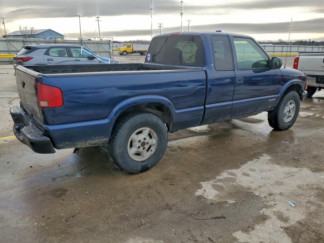 2003 CHEVROLET S TRUCK S10 photo 3