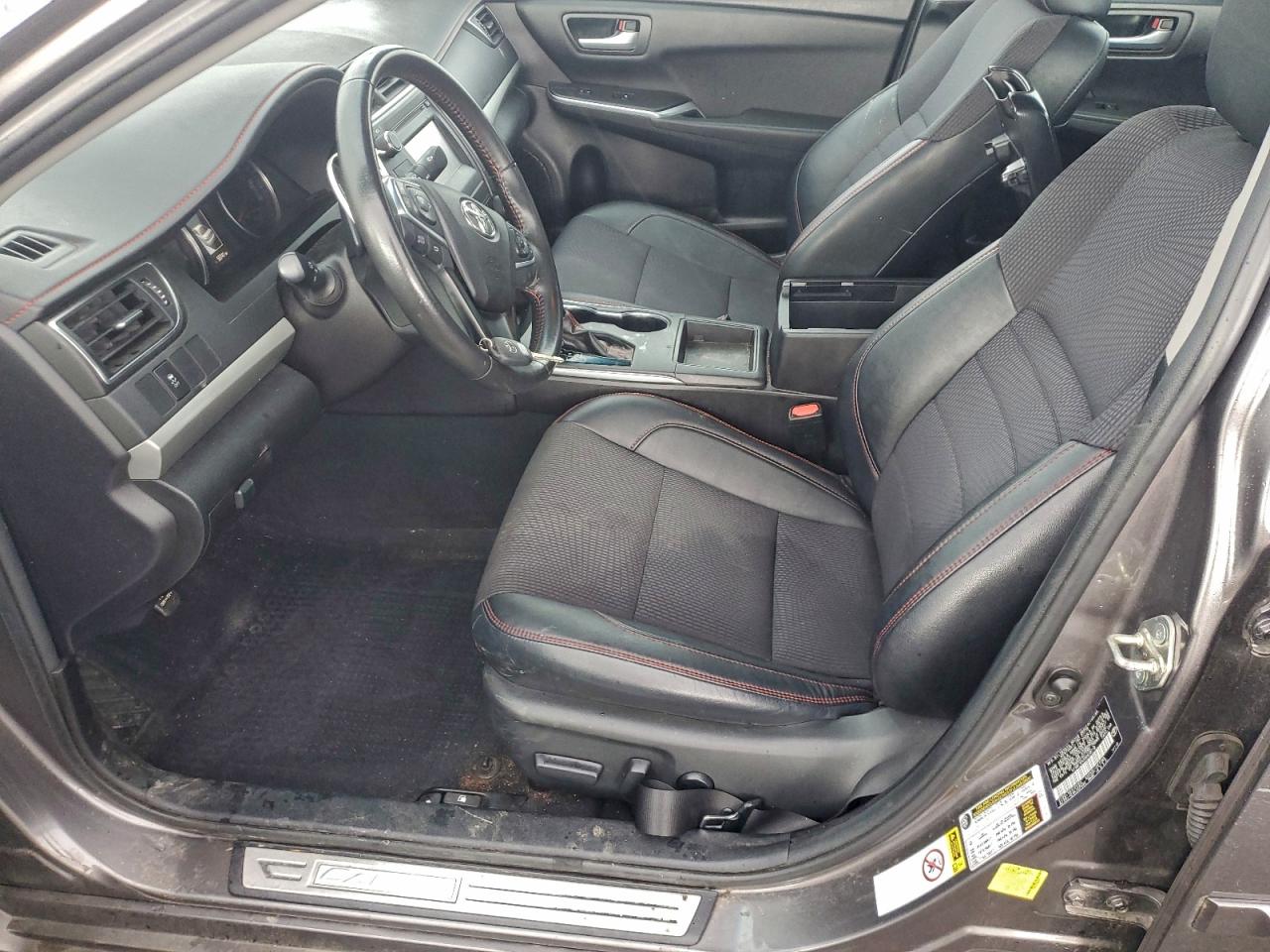 2017 TOYOTA CAMRY LE photo 7