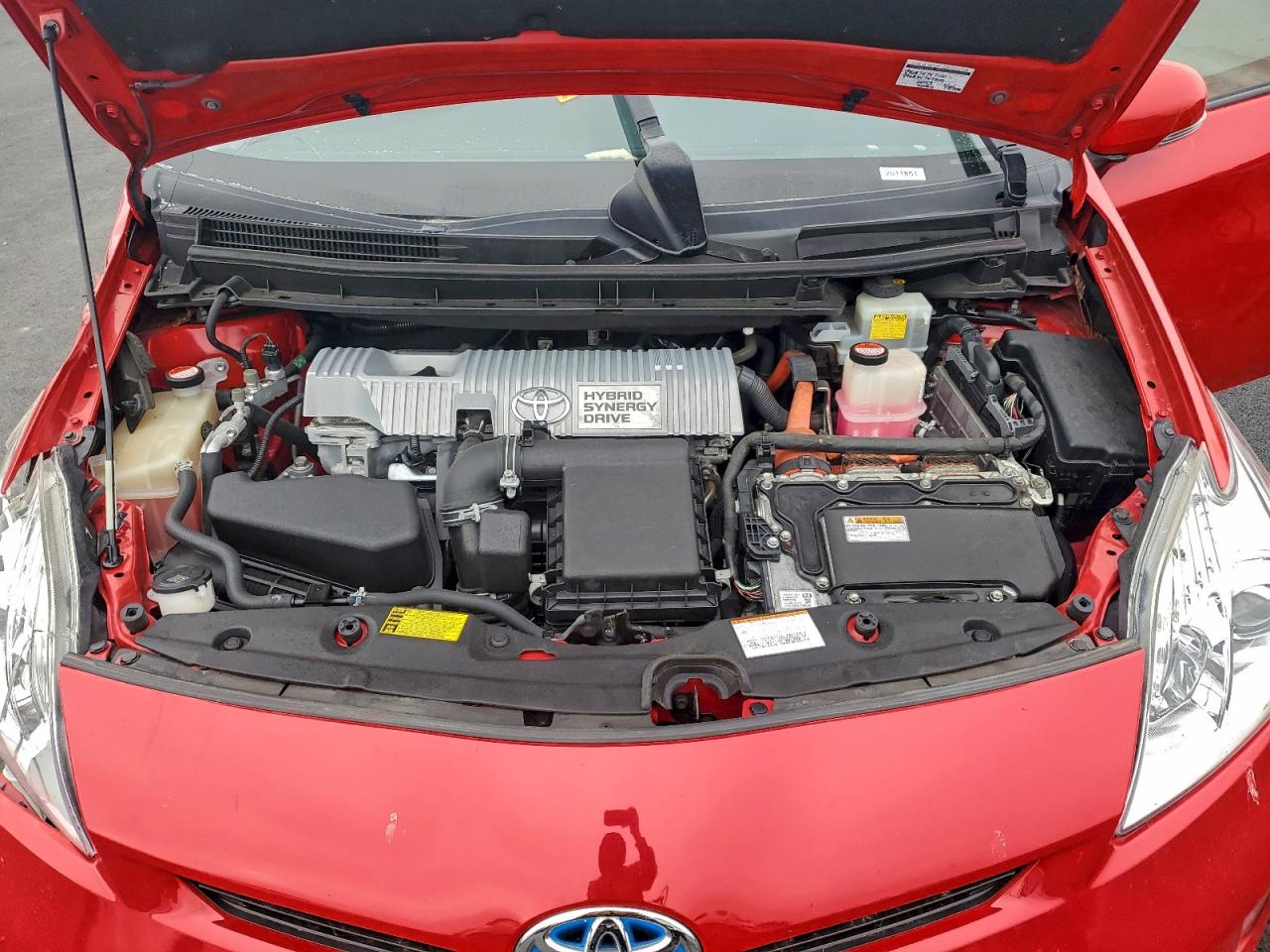 2015 TOYOTA PRIUS photo 11