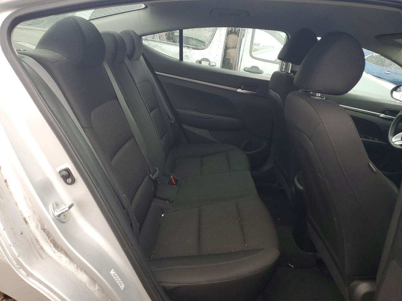 2019 HYUNDAI ELANTRA SE photo 19