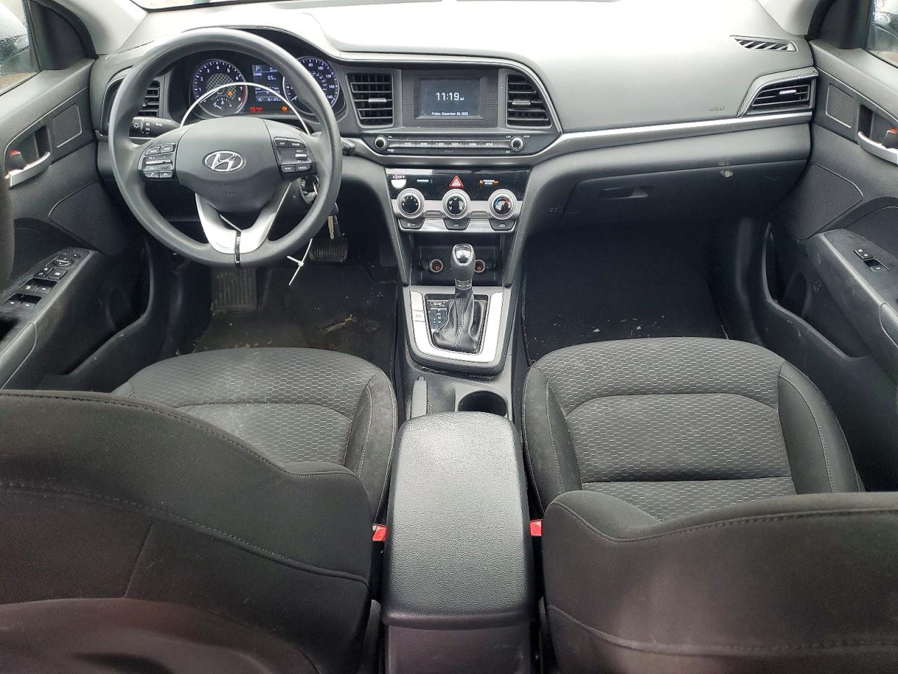 2019 HYUNDAI ELANTRA SE photo 15