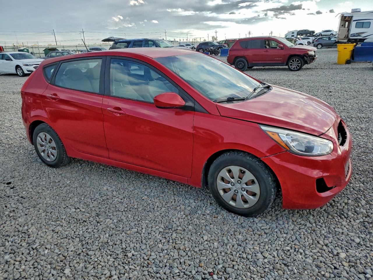 2016 HYUNDAI ACCENT SE photo 4