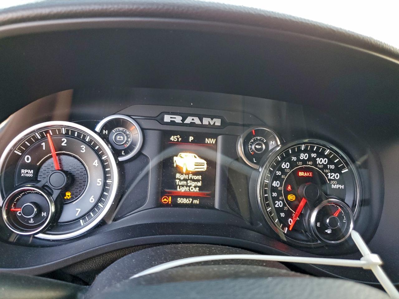 2019 RAM 1500 BIG HORN/LONE STAR photo 17