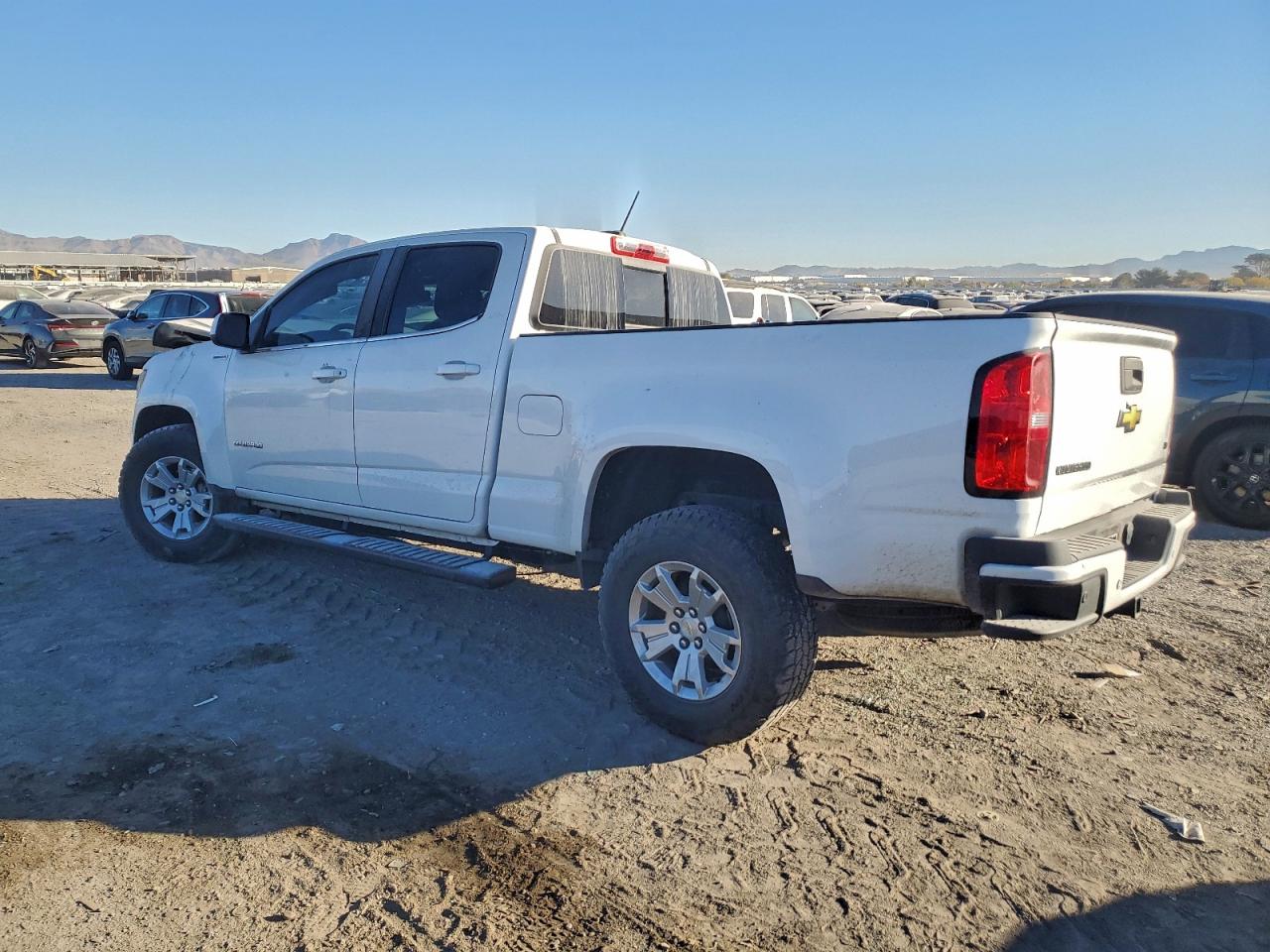 2019 CHEVROLET COLORADO LT photo 3