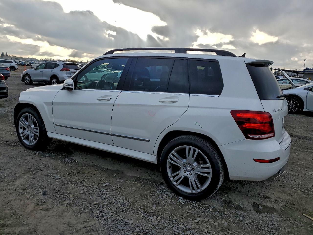 2014 MERCEDES-BENZ GLK 350 4MATIC photo 2