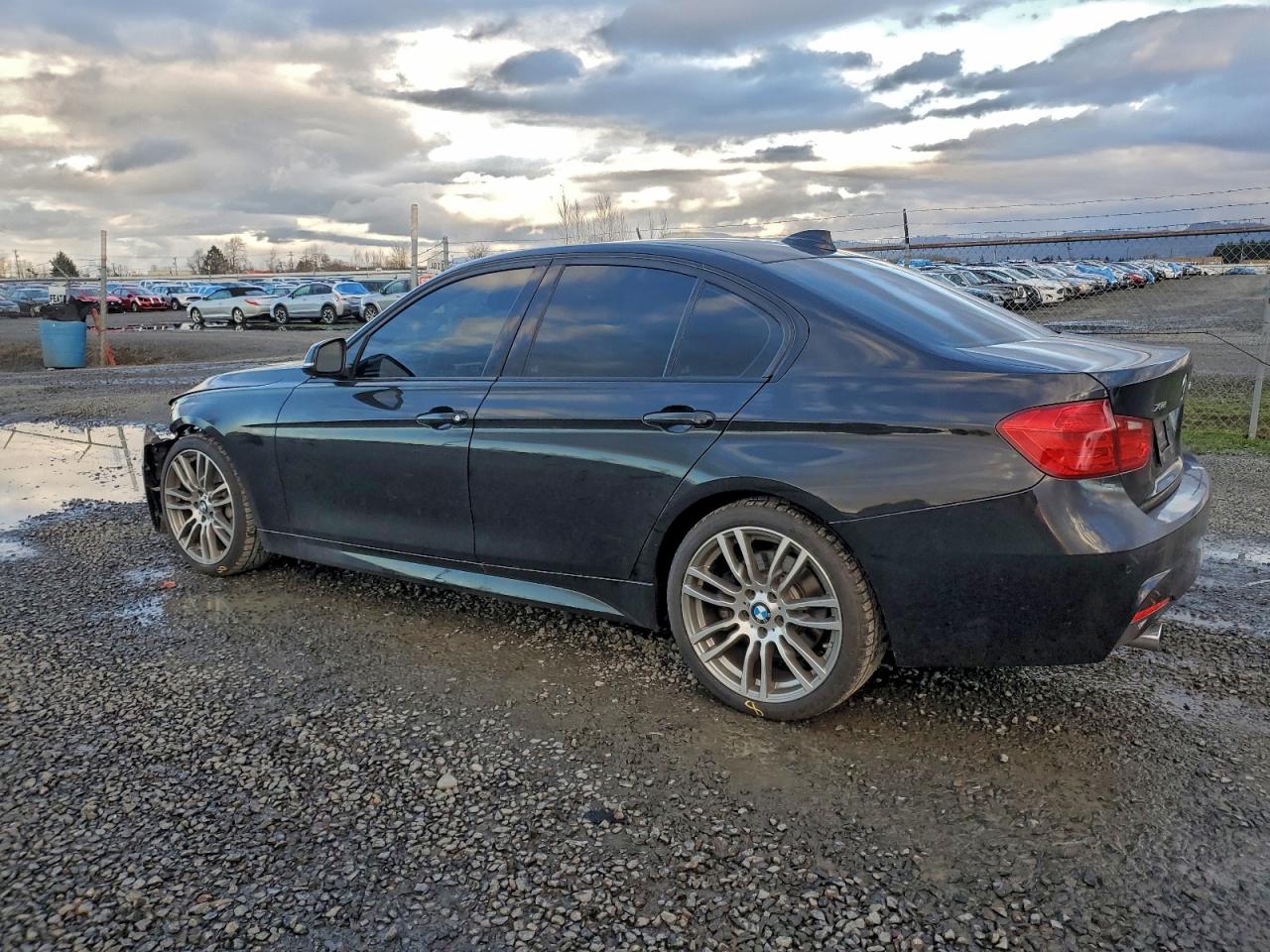 2013 BMW 335 XI photo 2
