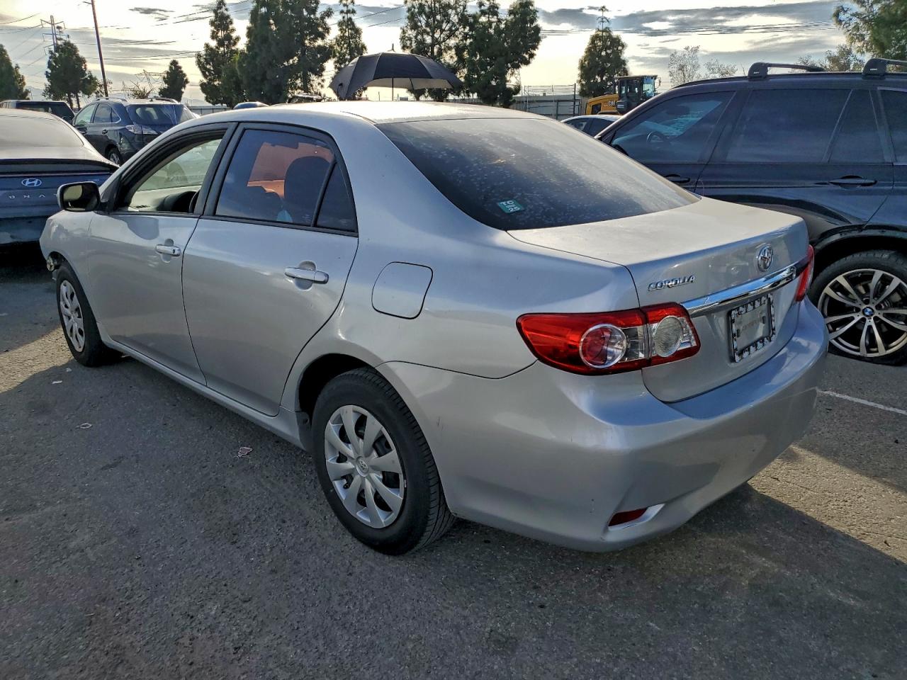 2013 TOYOTA COROLLA BASE photo 2