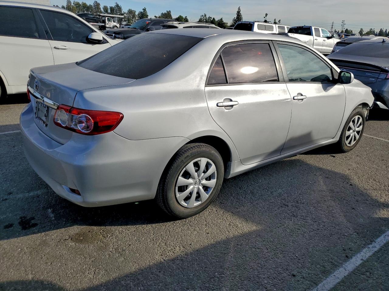 2013 TOYOTA COROLLA BASE photo 3