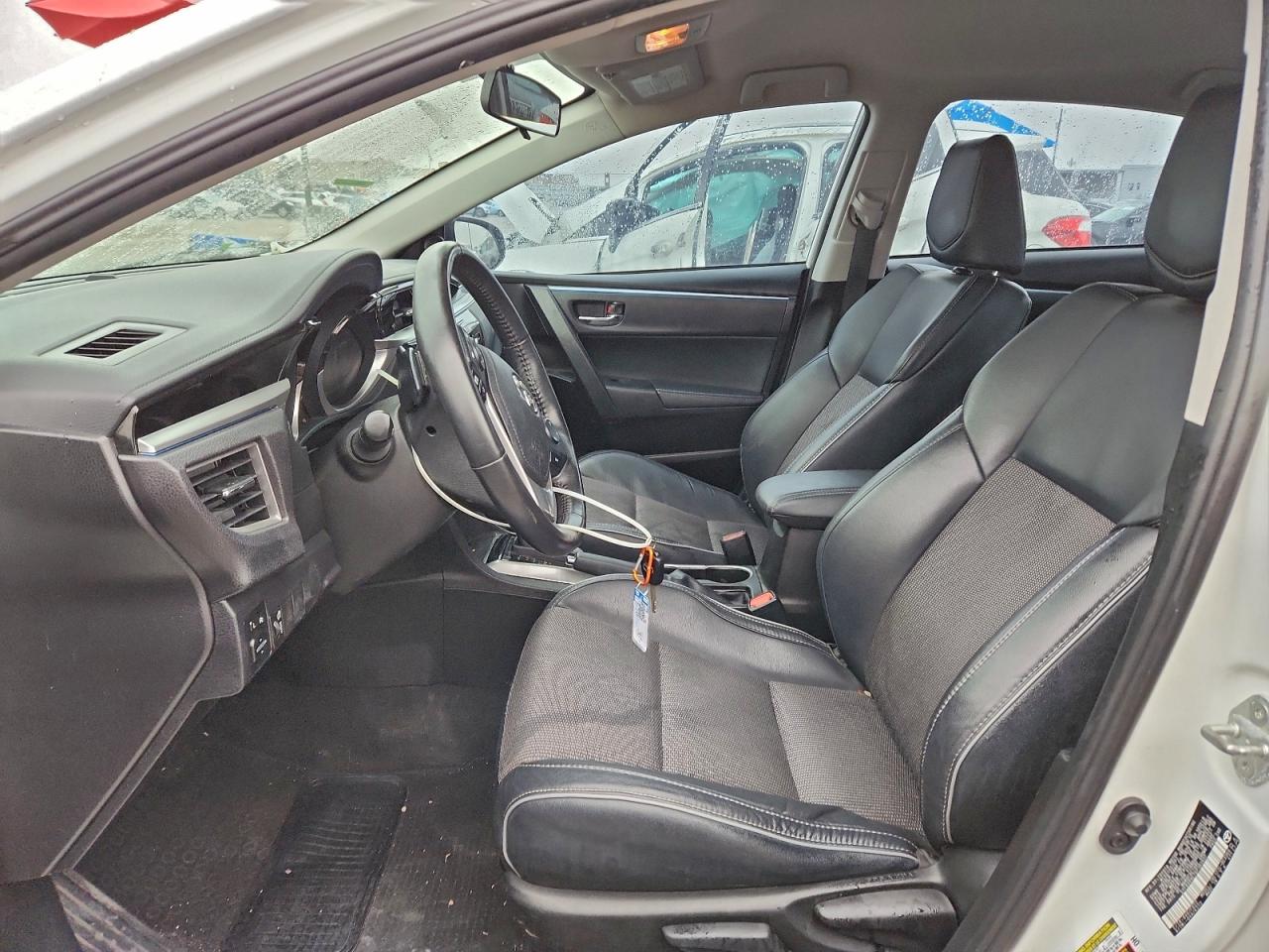 2016 TOYOTA COROLLA L photo 7