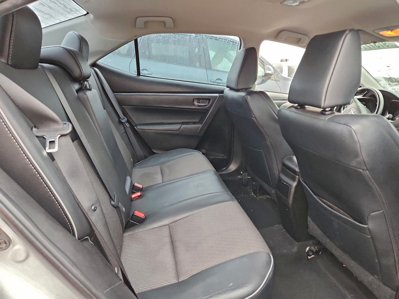 2016 TOYOTA COROLLA L photo 10