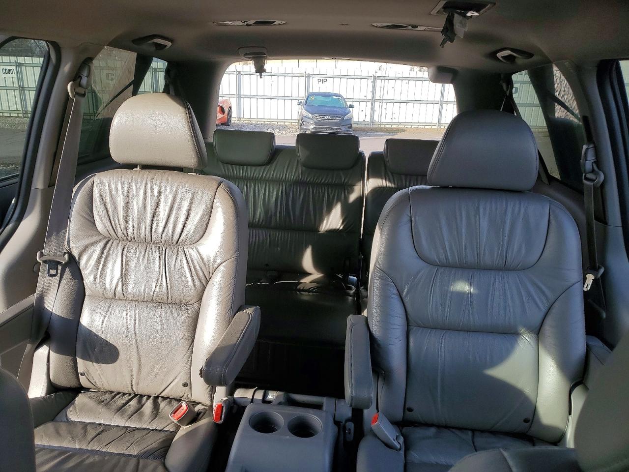 2010 HONDA ODYSSEY EXL photo 10