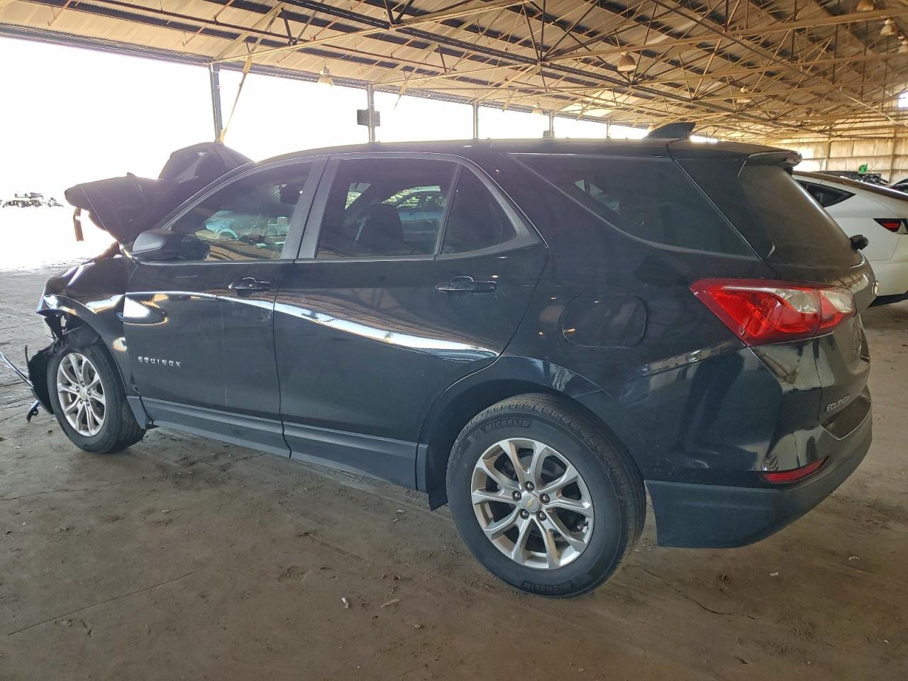 2021 CHEVROLET EQUINOX LS photo 2
