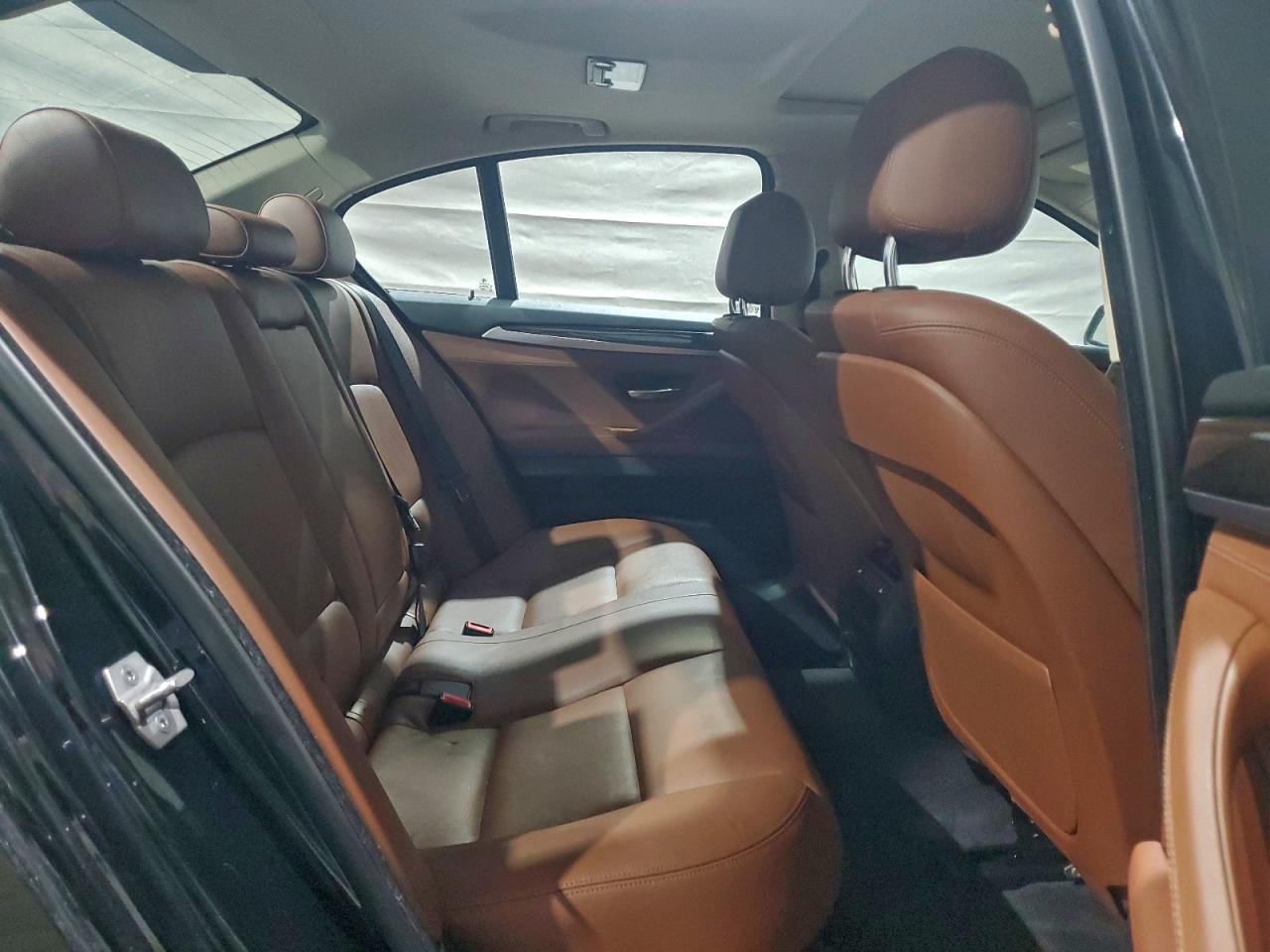 2016 BMW 535 XI photo 28