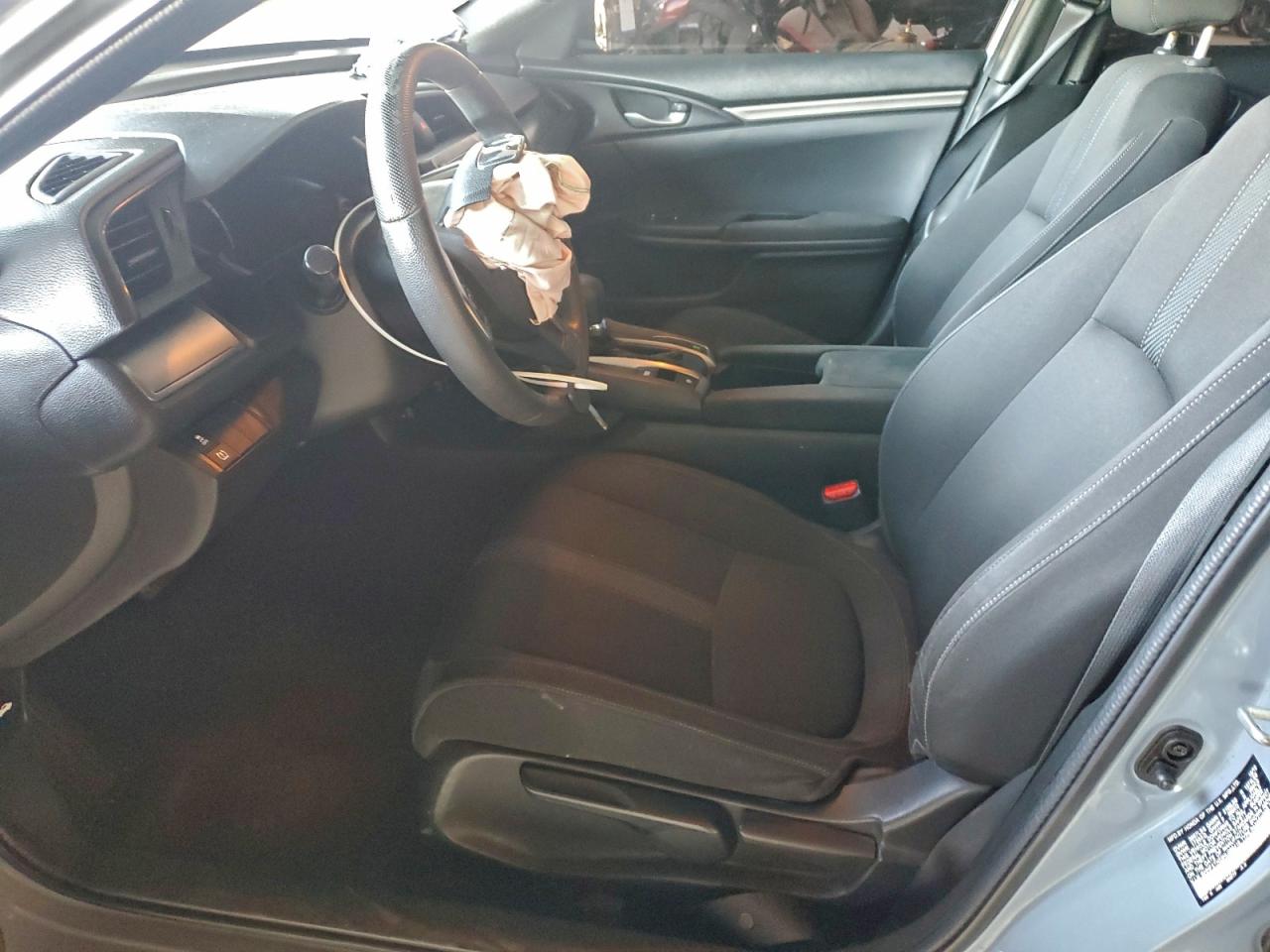 2017 HONDA CIVIC LX photo 7