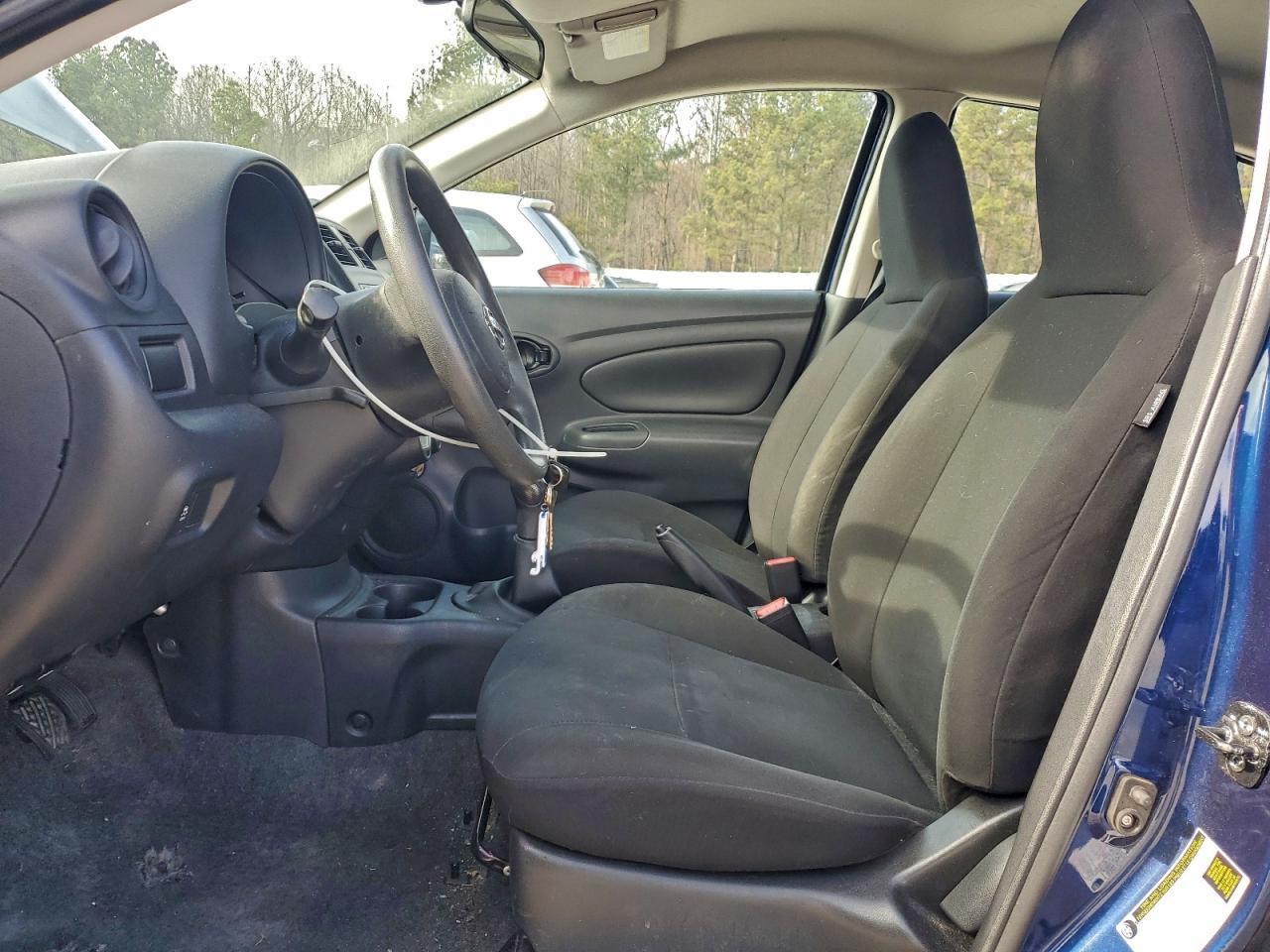 2014 NISSAN VERSA S photo 7