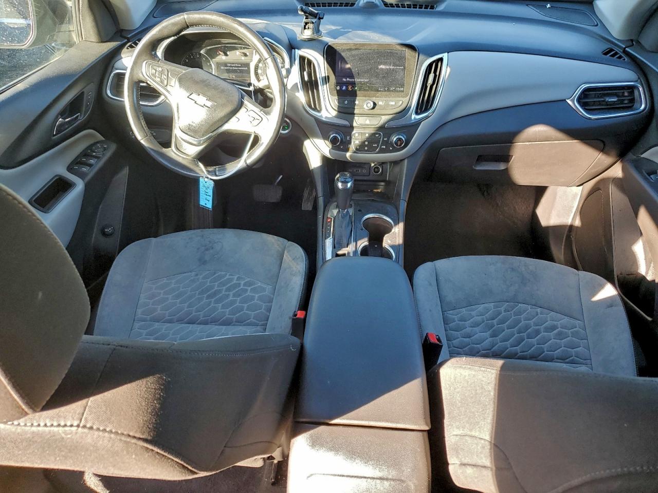 2019 CHEVROLET EQUINOX LT photo 8