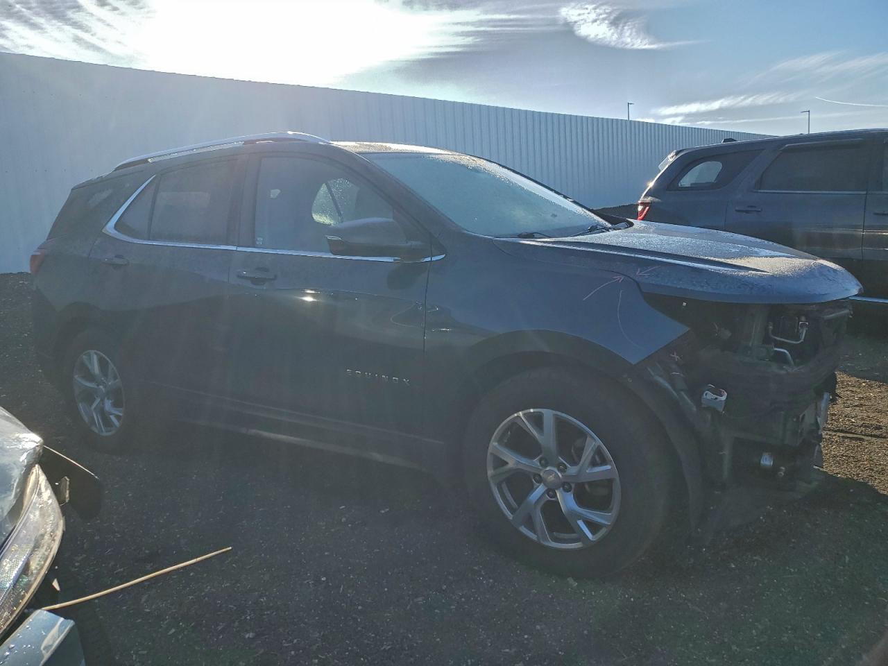 2019 CHEVROLET EQUINOX LT photo 4