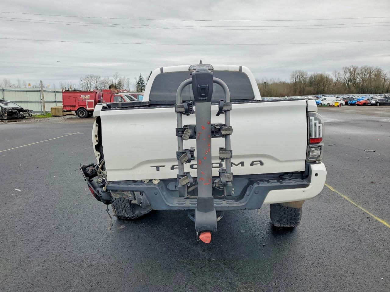 2019 TOYOTA TACOMA photo 16