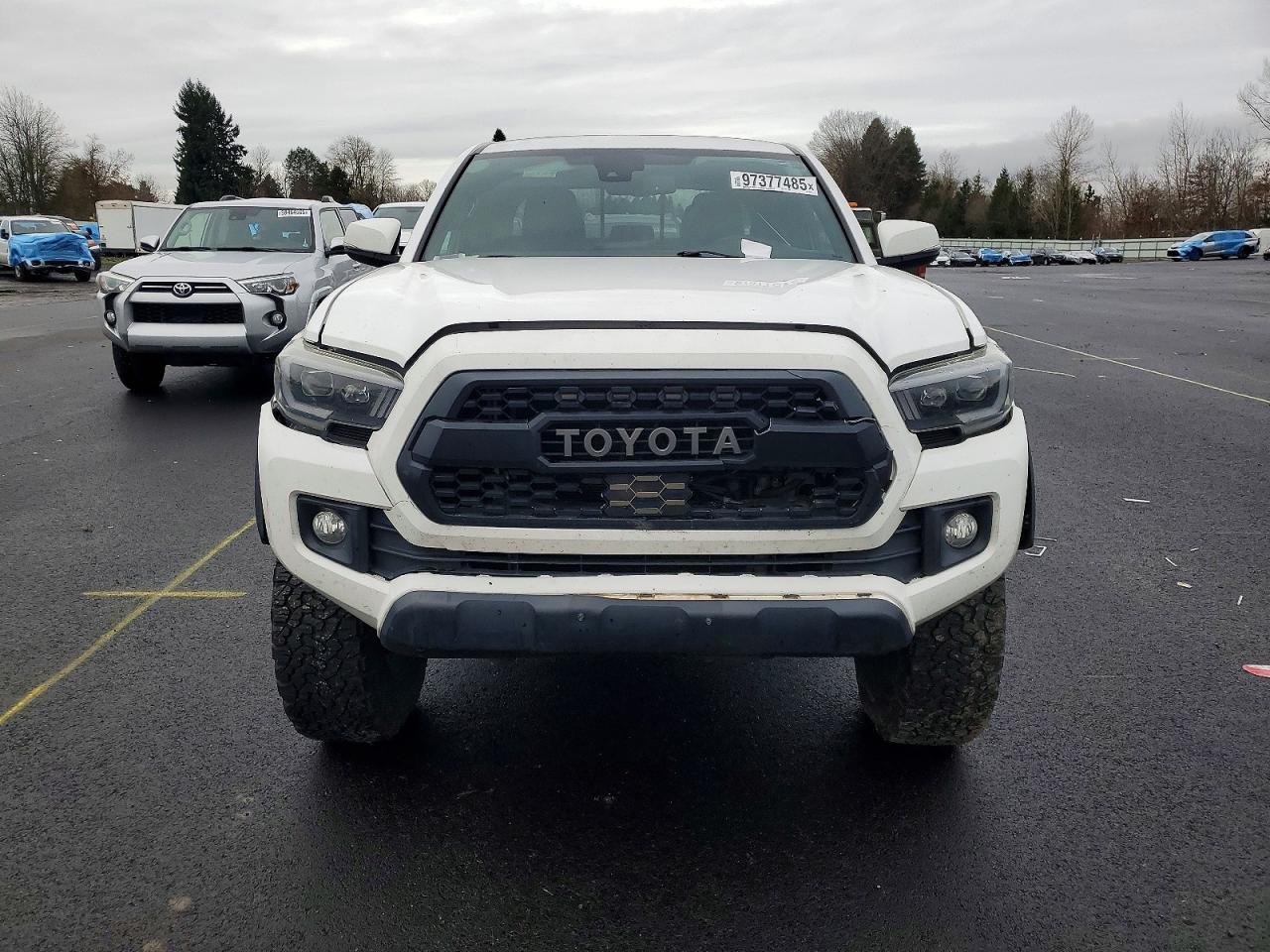 2019 TOYOTA TACOMA photo 13