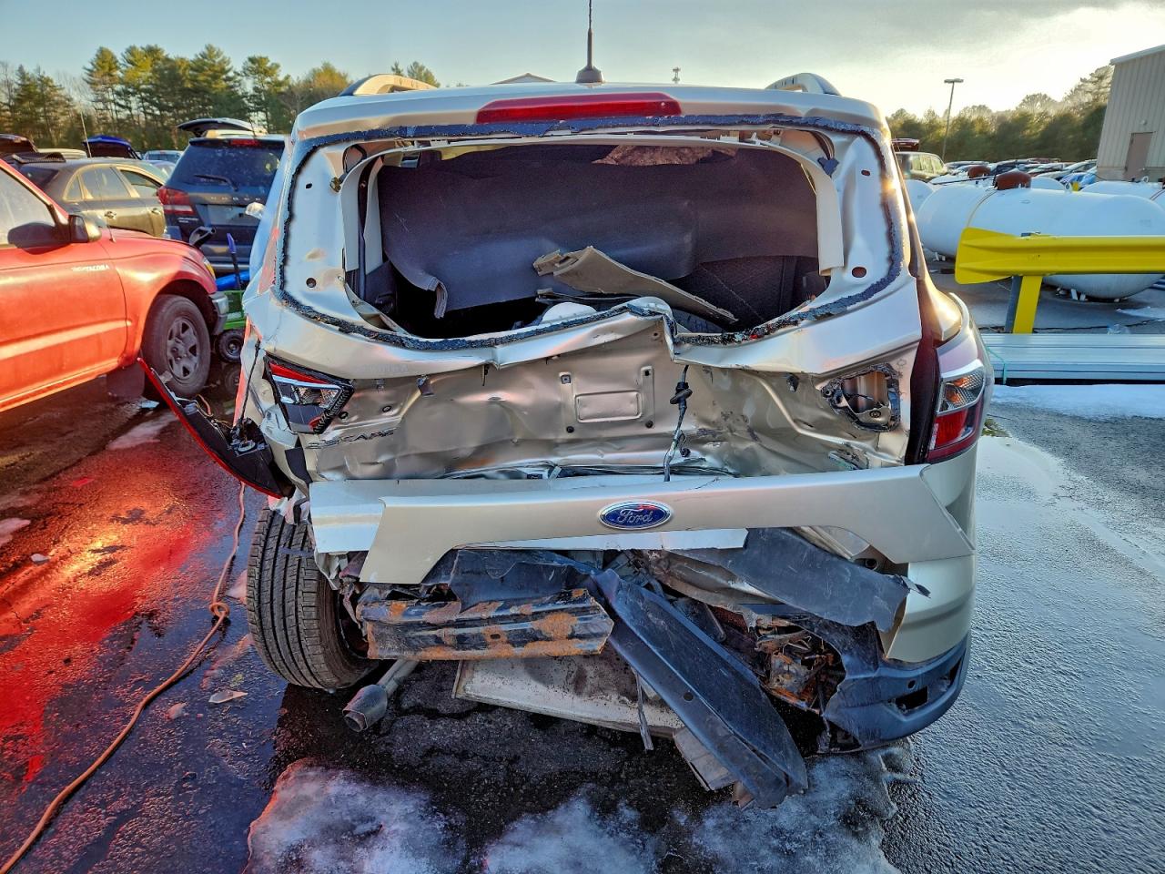 2017 FORD ESCAPE SE photo 6