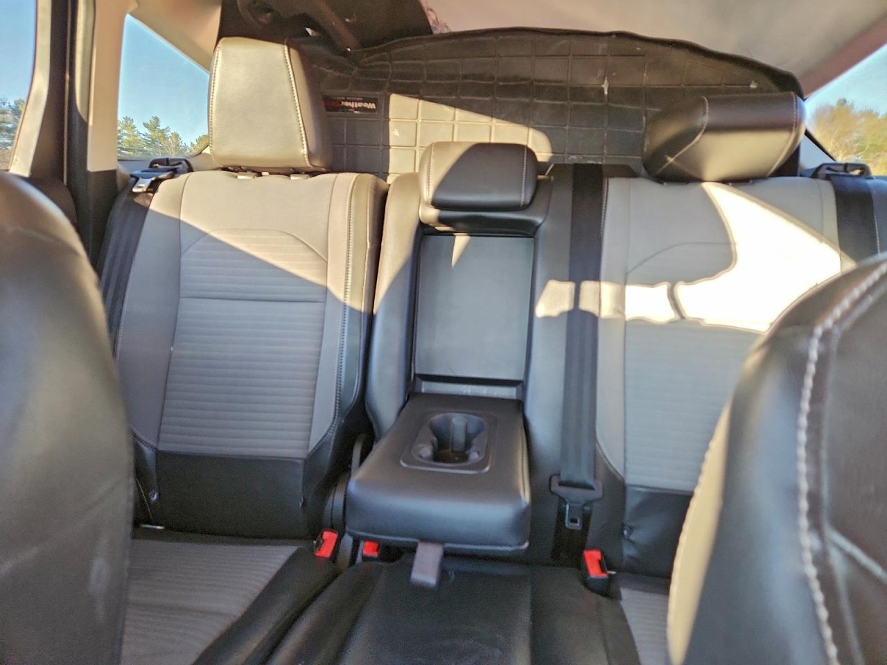2017 FORD ESCAPE SE photo 10