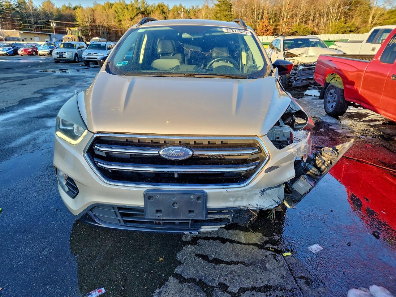 2017 FORD ESCAPE SE photo 5