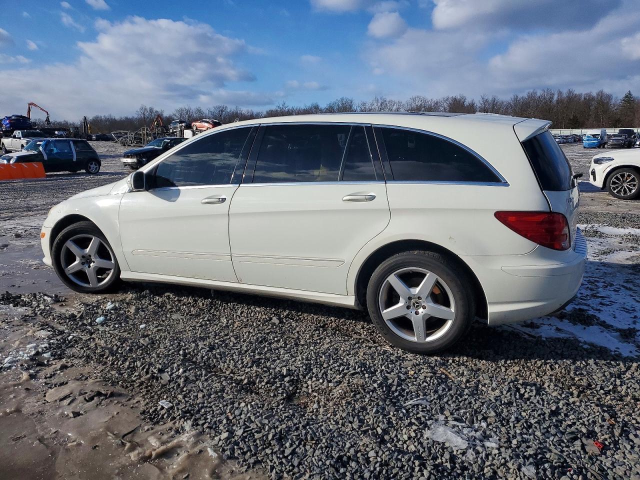 2010 MERCEDES-BENZ R 350 4MATIC photo 3