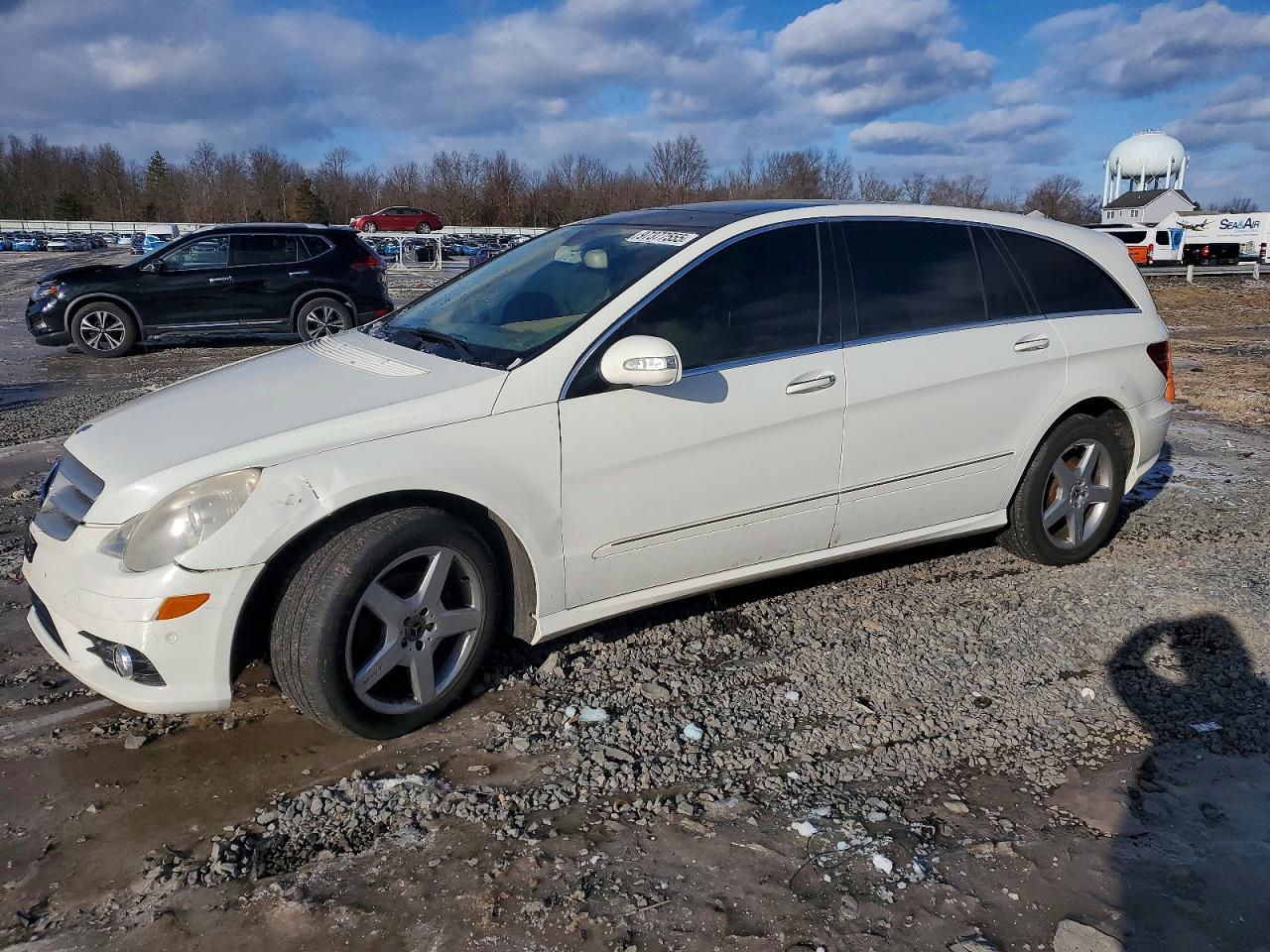 2010 MERCEDES-BENZ R