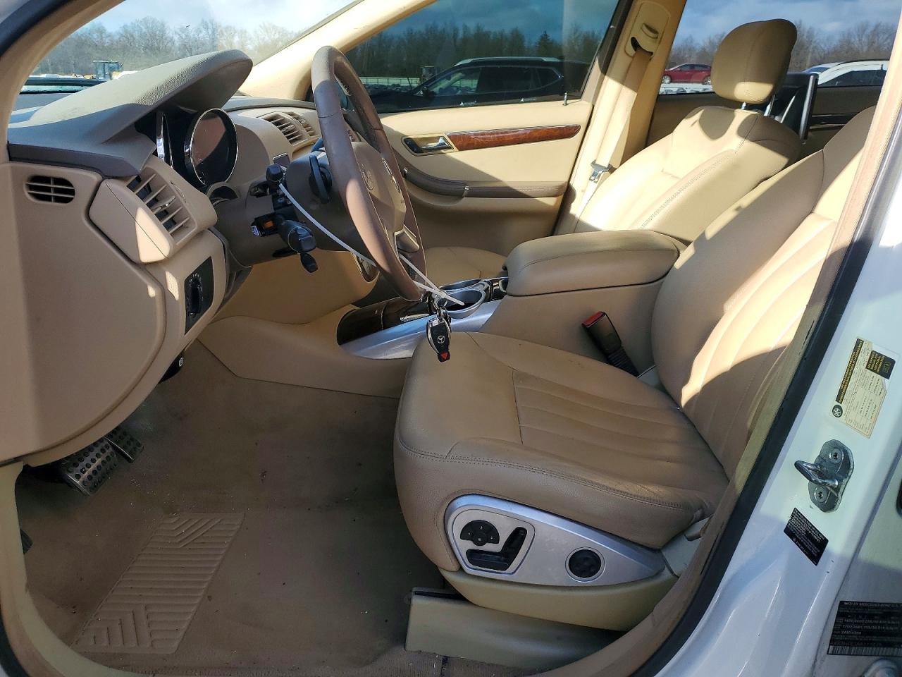2010 MERCEDES-BENZ R 350 4MATIC photo 13