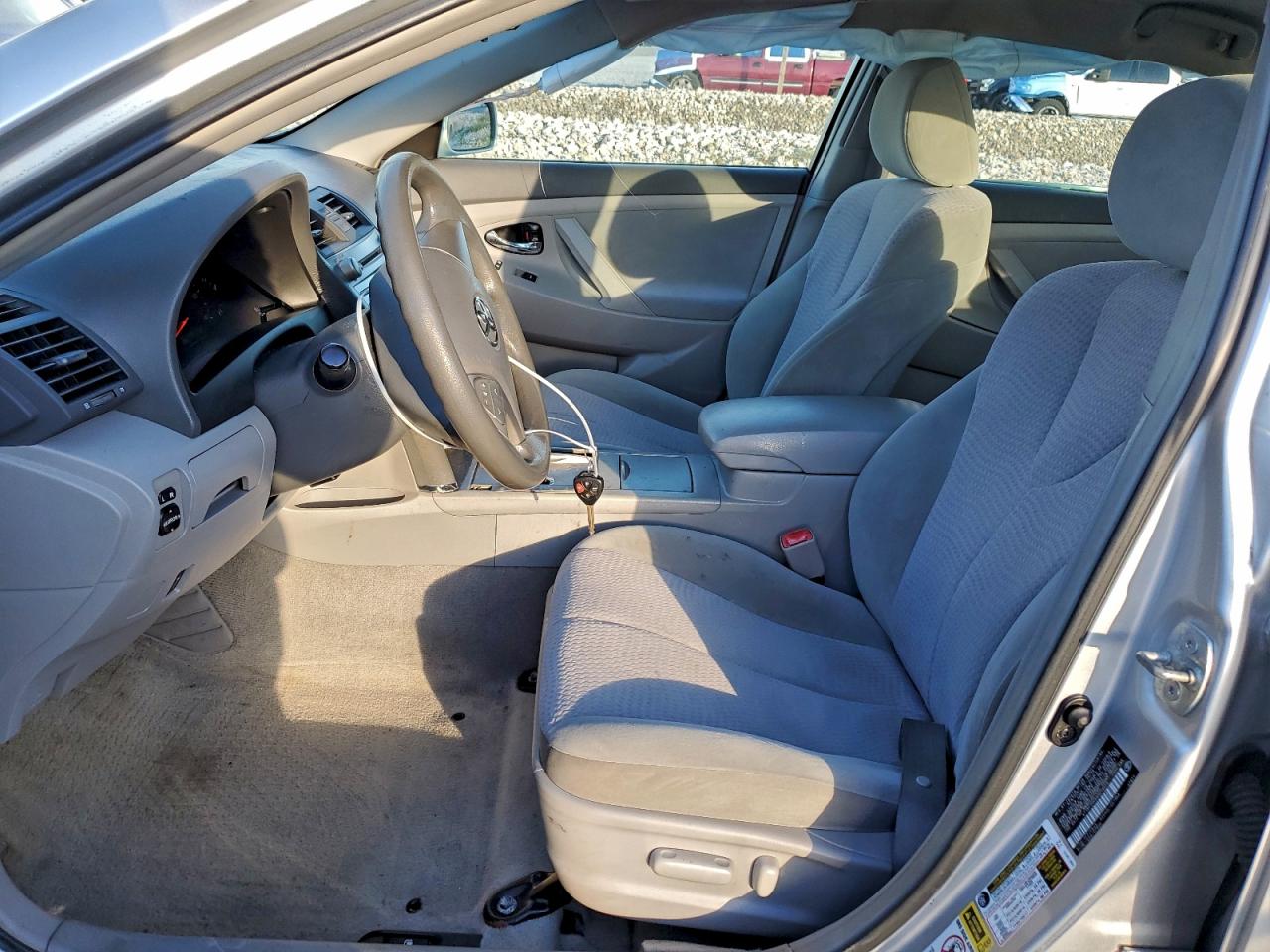 2010 TOYOTA CAMRY BASE photo 7
