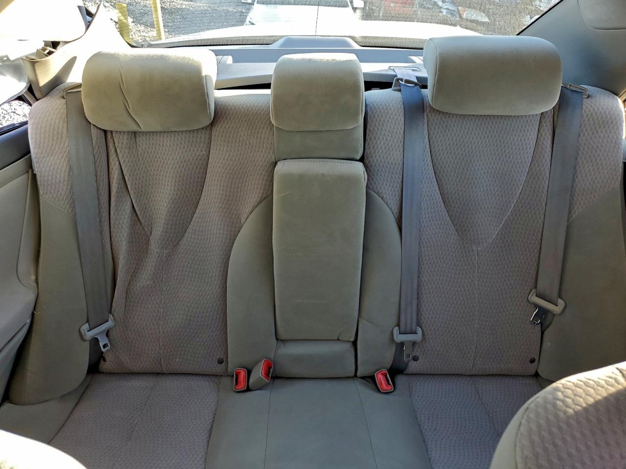 2010 TOYOTA CAMRY BASE photo 10