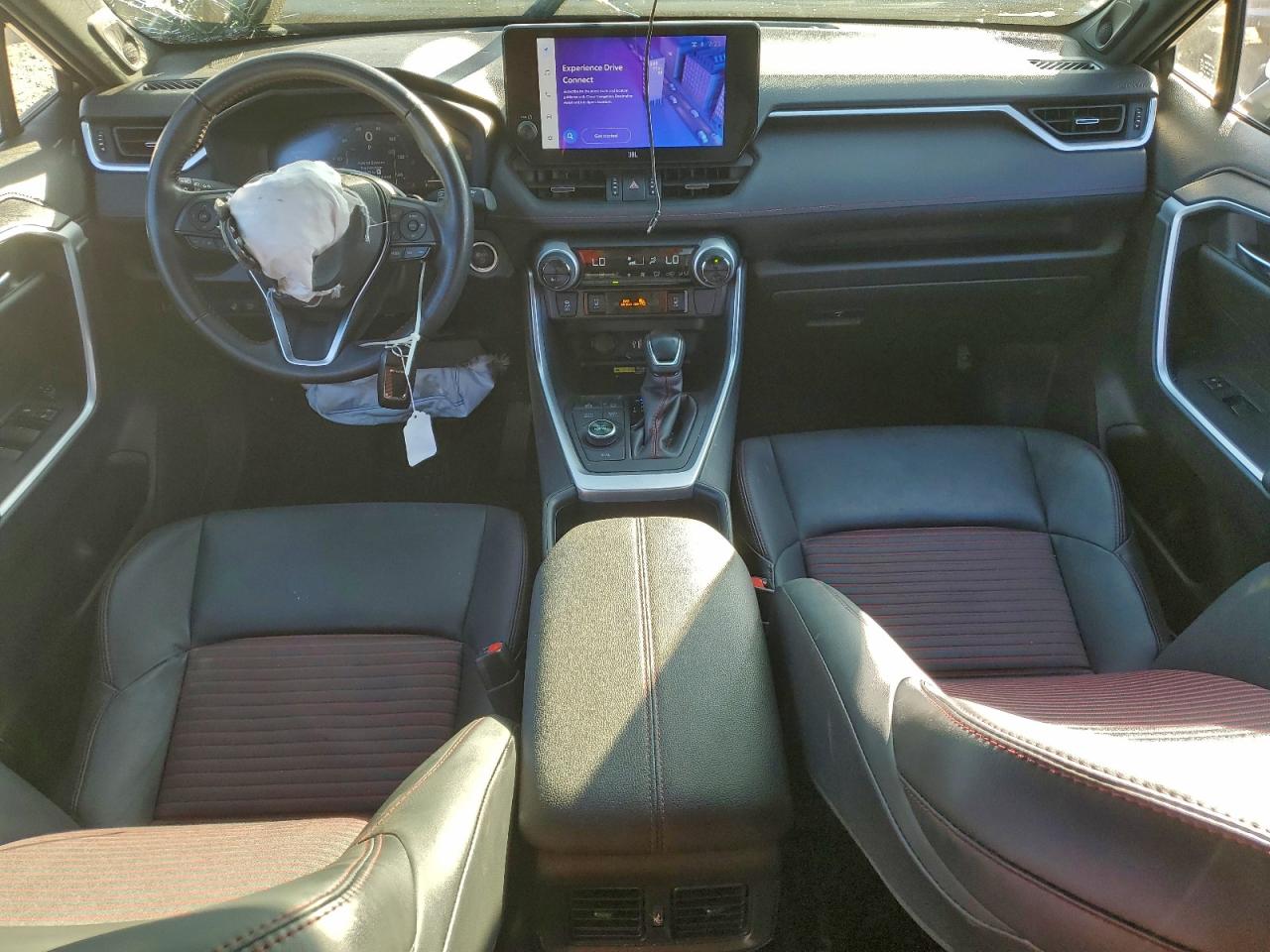 2024 TOYOTA RAV4 PRIME XSE photo 8