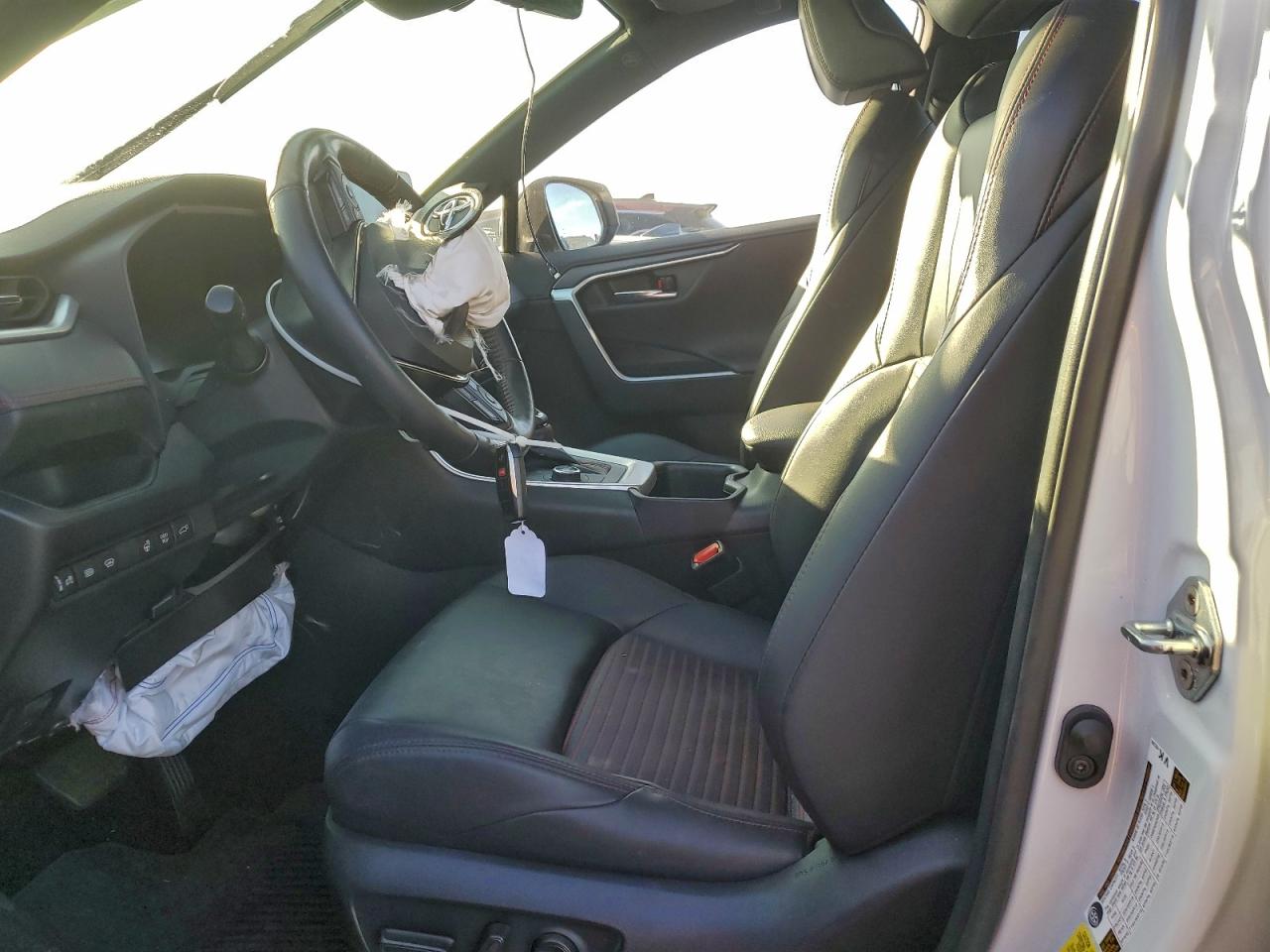 2024 TOYOTA RAV4 PRIME XSE photo 7
