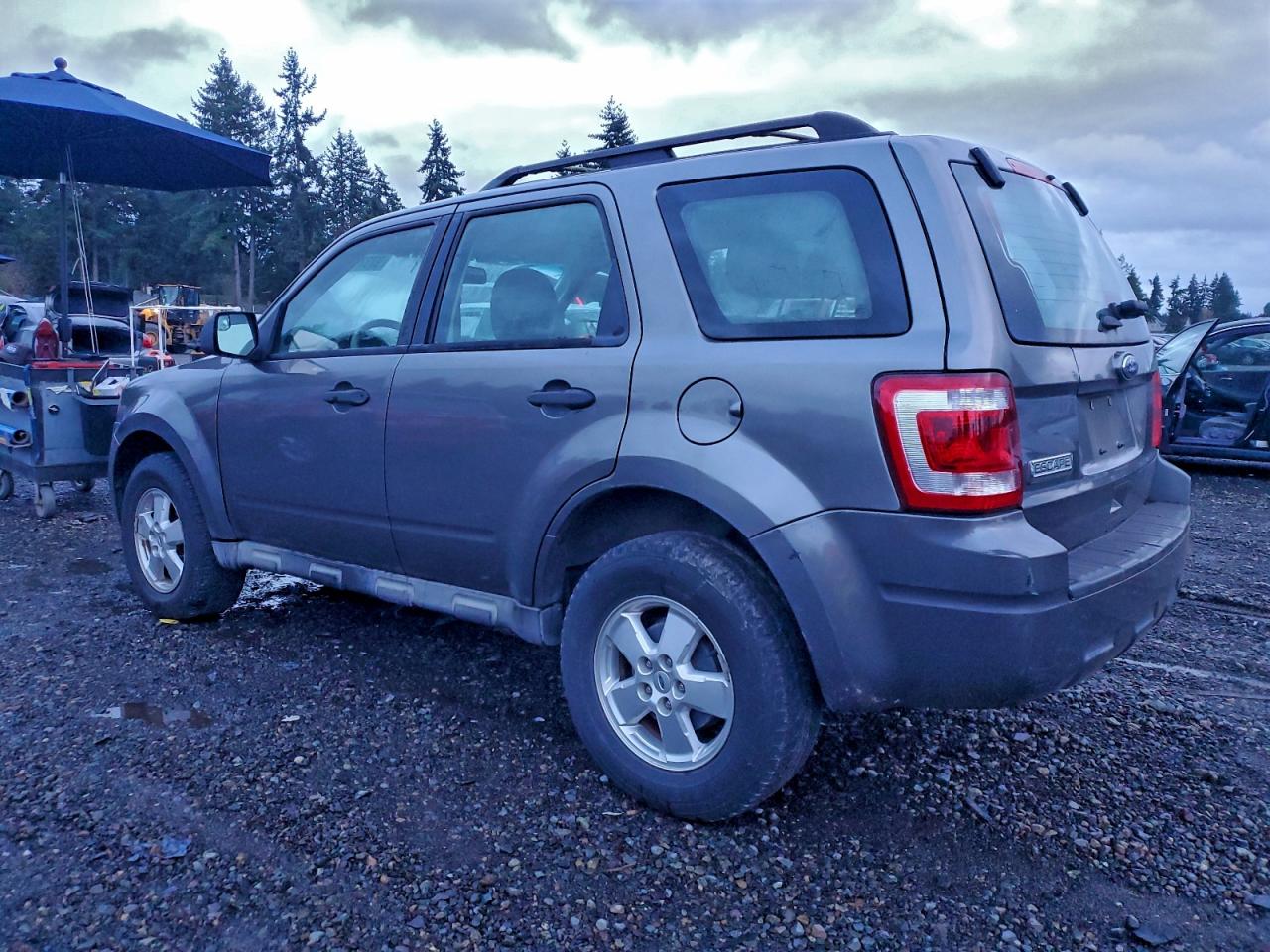 2012 FORD ESCAPE XLS photo 2
