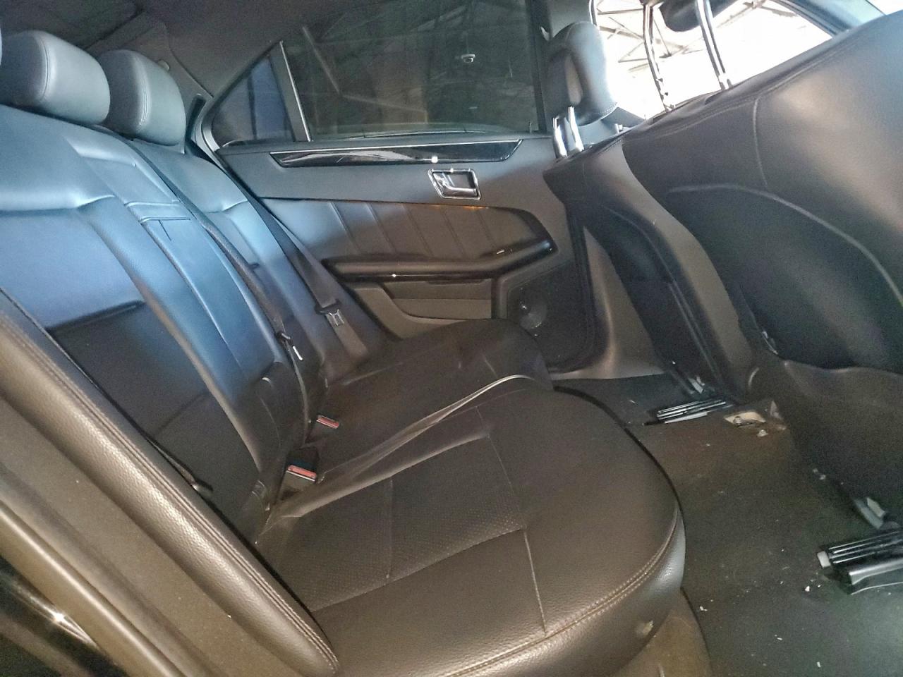 2010 MERCEDES-BENZ E 350 photo 10
