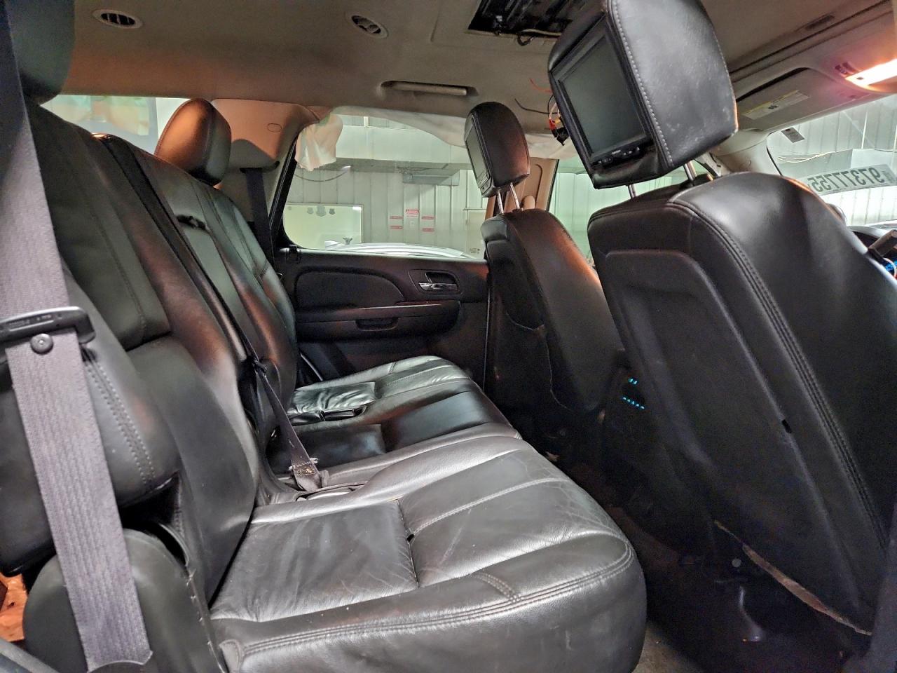 2011 CHEVROLET TAHOE K1500 LT photo 10