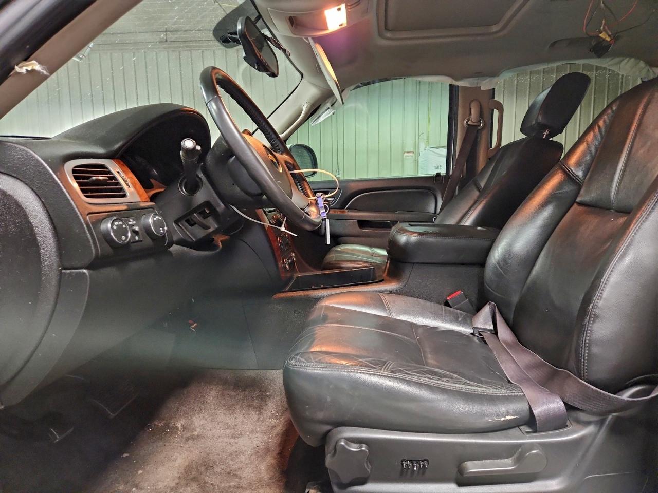 2011 CHEVROLET TAHOE K1500 LT photo 7