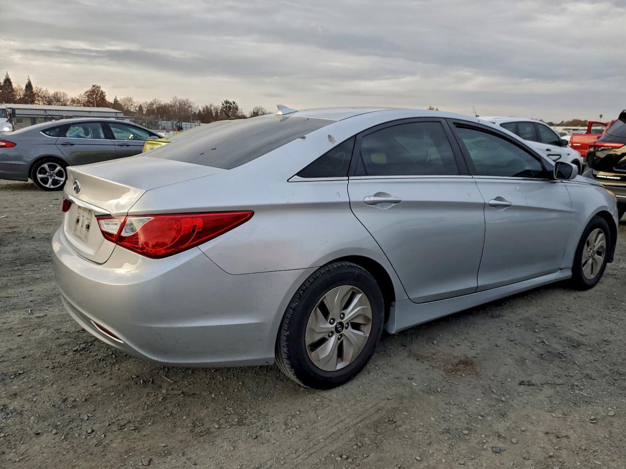 2014 HYUNDAI SONATA GLS photo 3