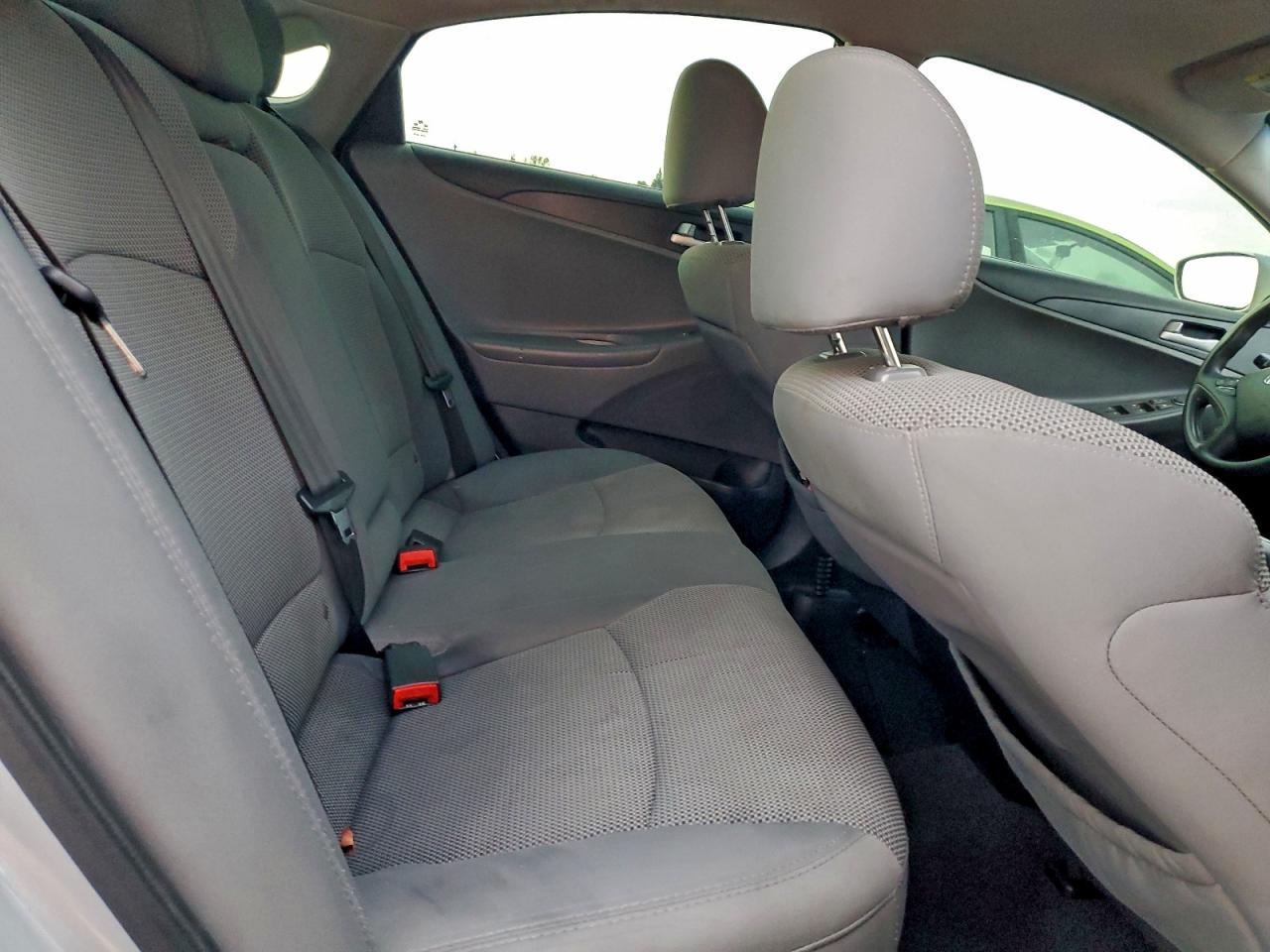 2014 HYUNDAI SONATA GLS photo 10