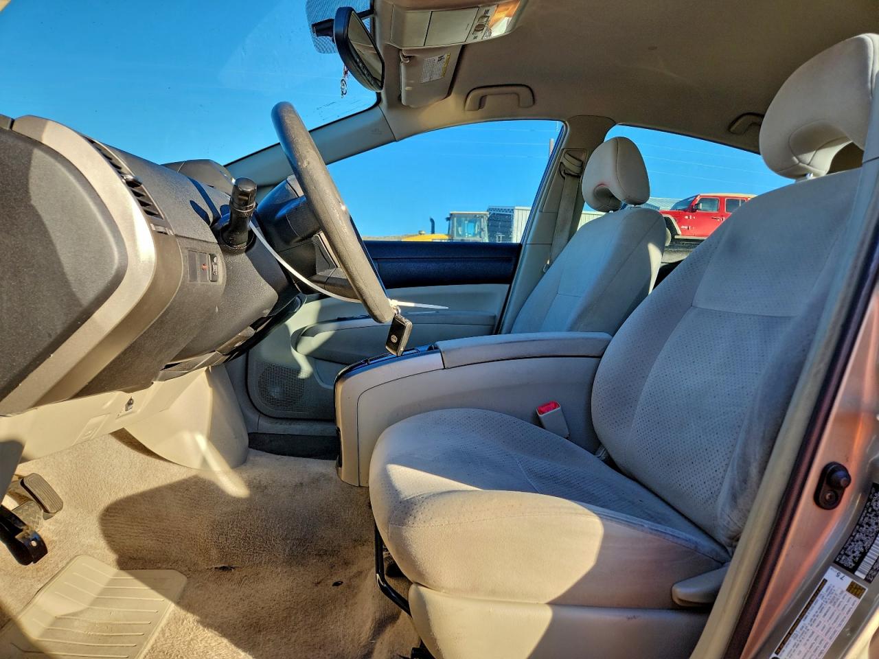 2007 TOYOTA PRIUS BASE photo 13