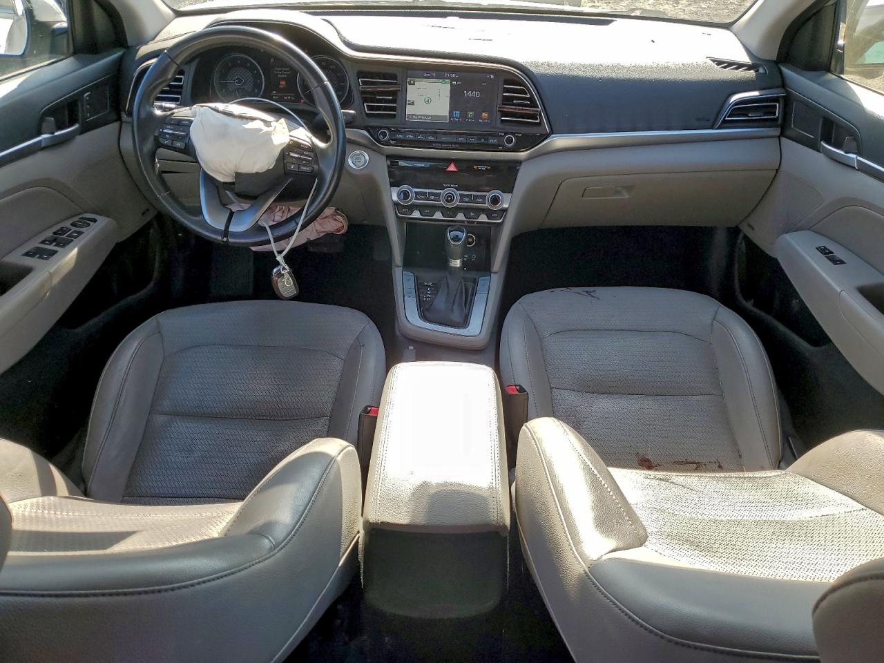 2019 HYUNDAI ELANTRA SEL photo 8