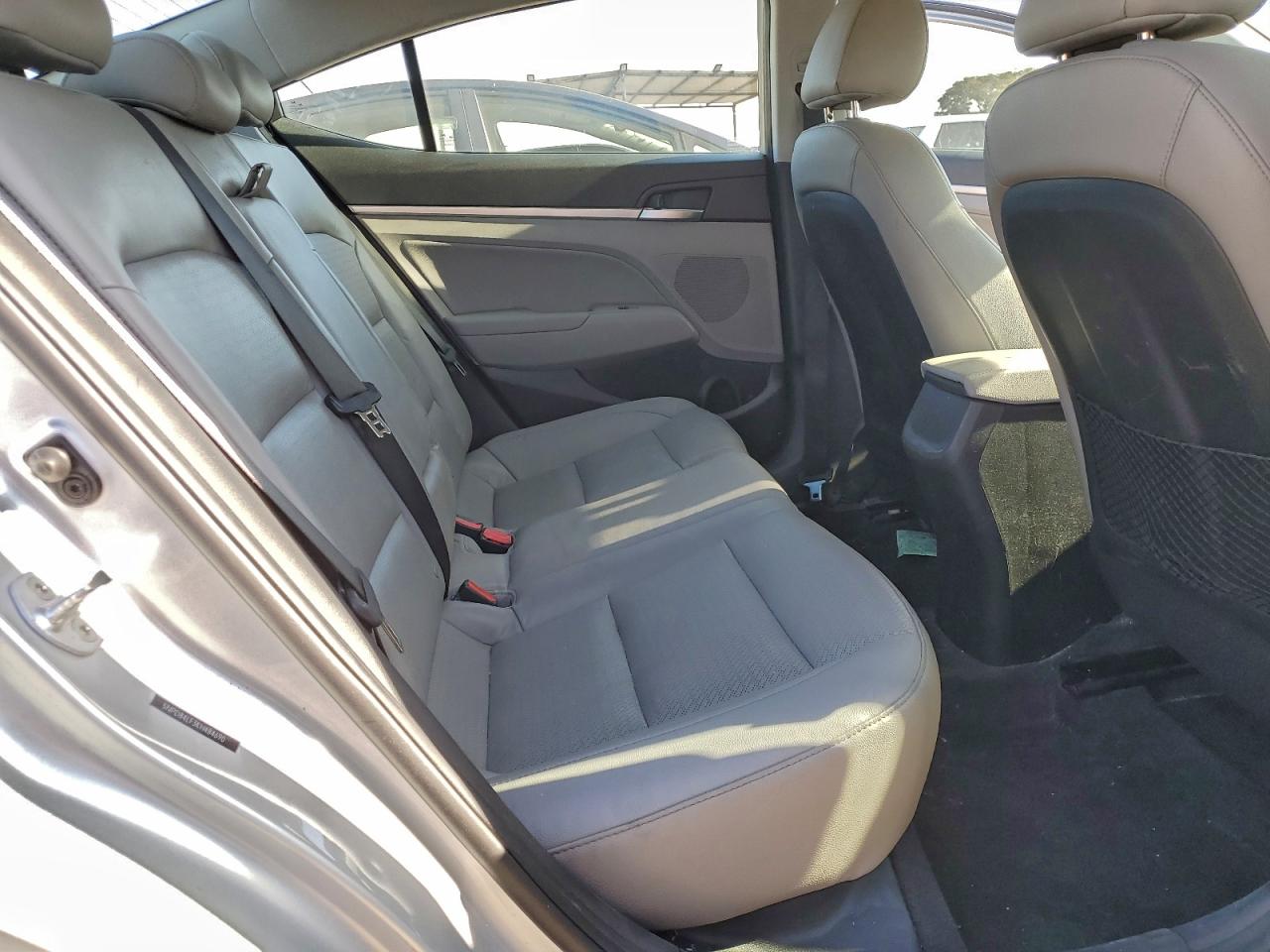 2019 HYUNDAI ELANTRA SEL photo 10