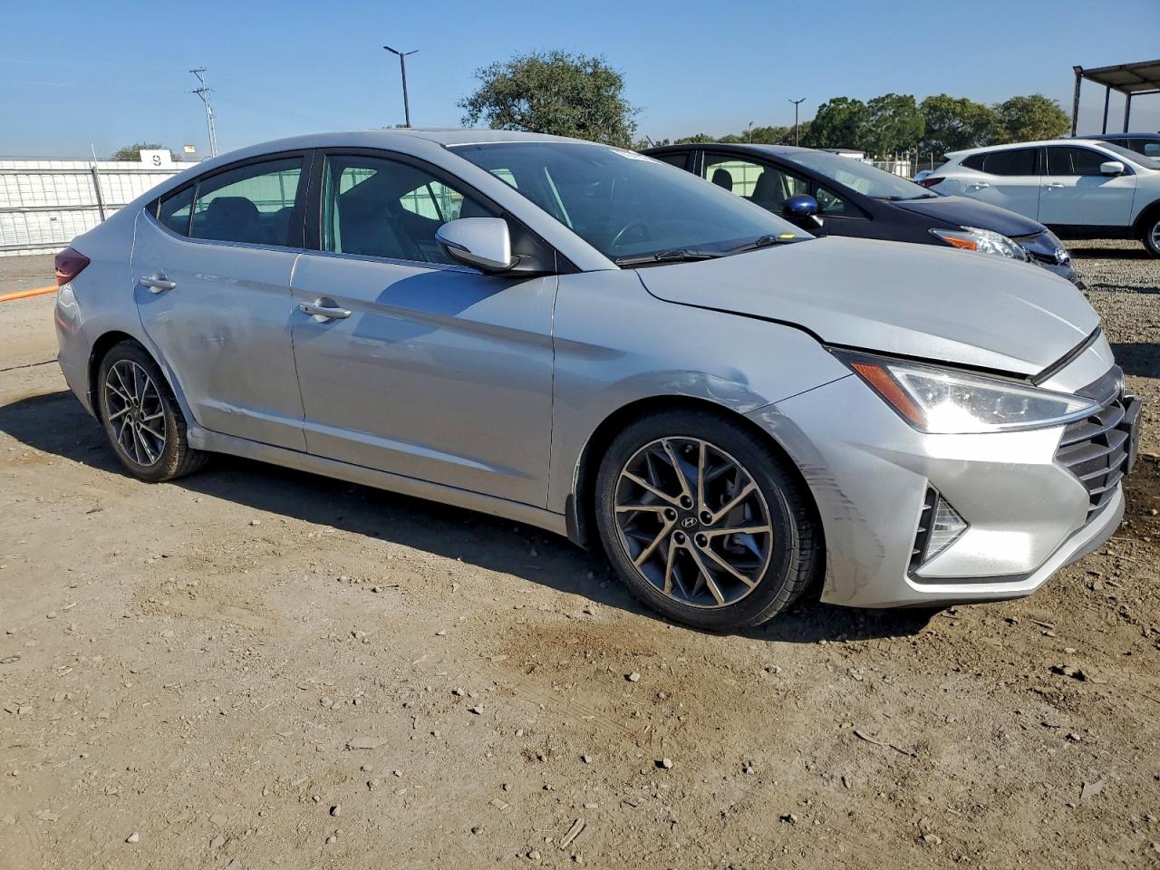 2019 HYUNDAI ELANTRA SEL photo 4