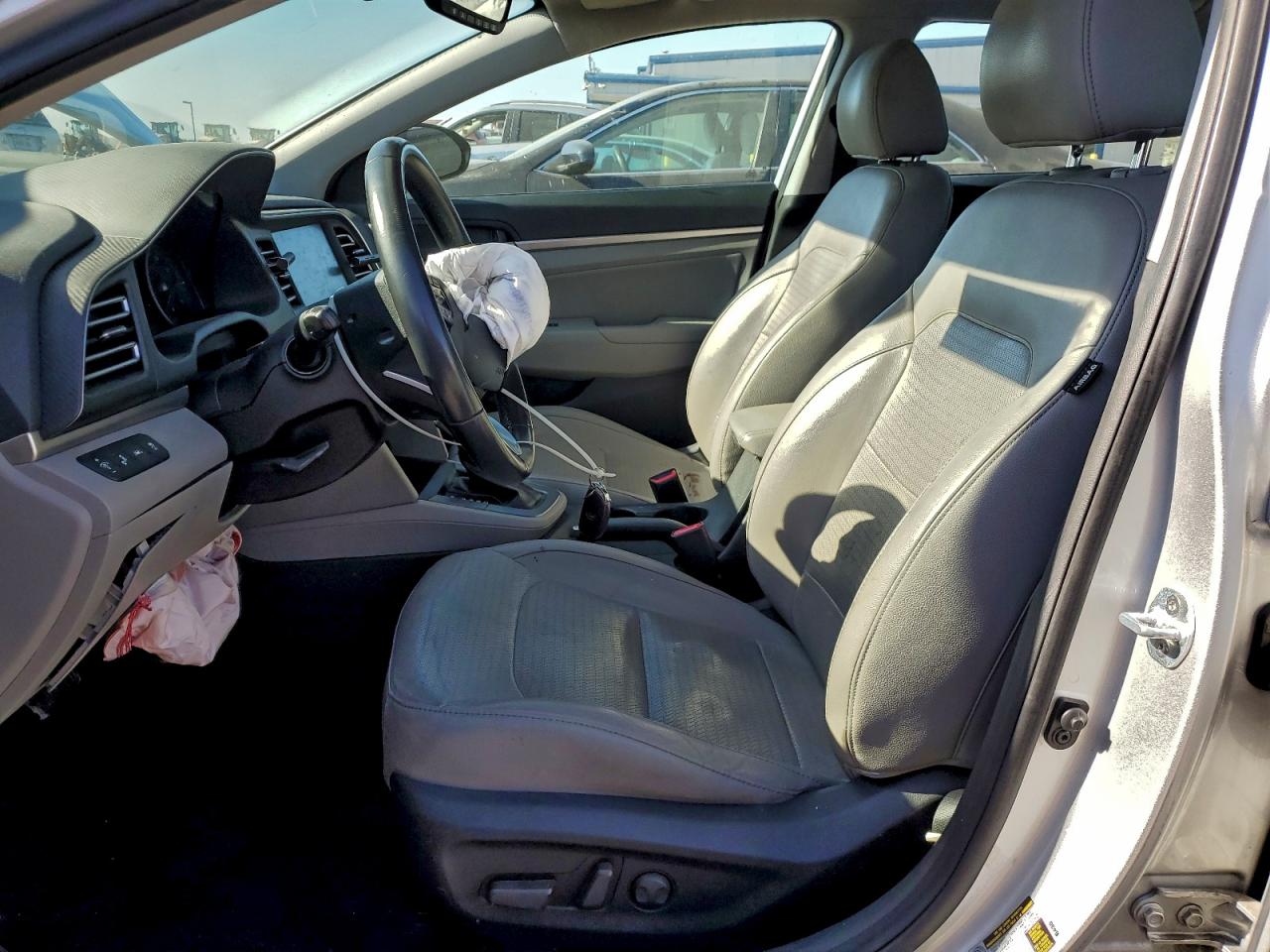2019 HYUNDAI ELANTRA SEL photo 7