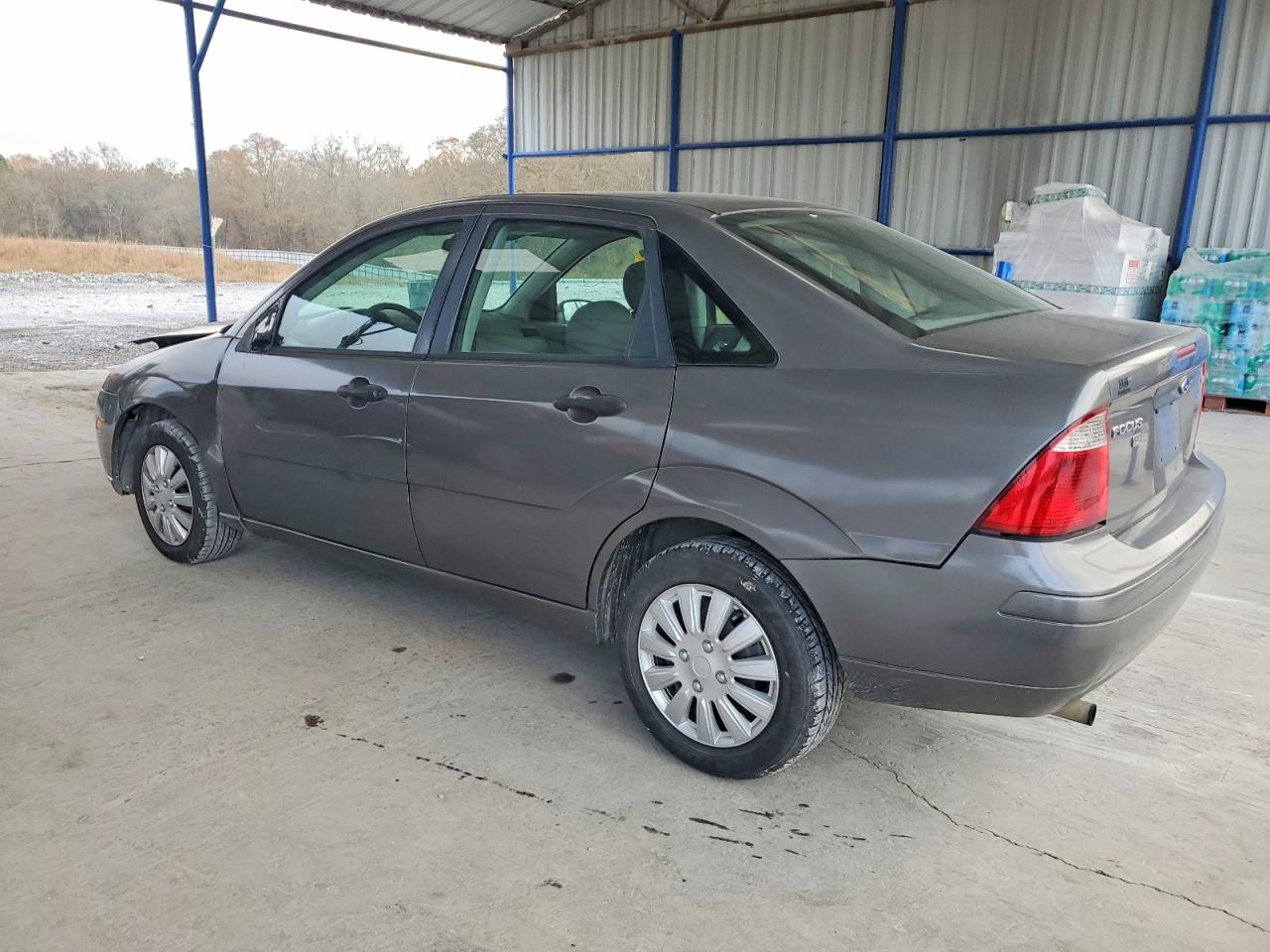 2005 FORD FOCUS ZX4 photo 2