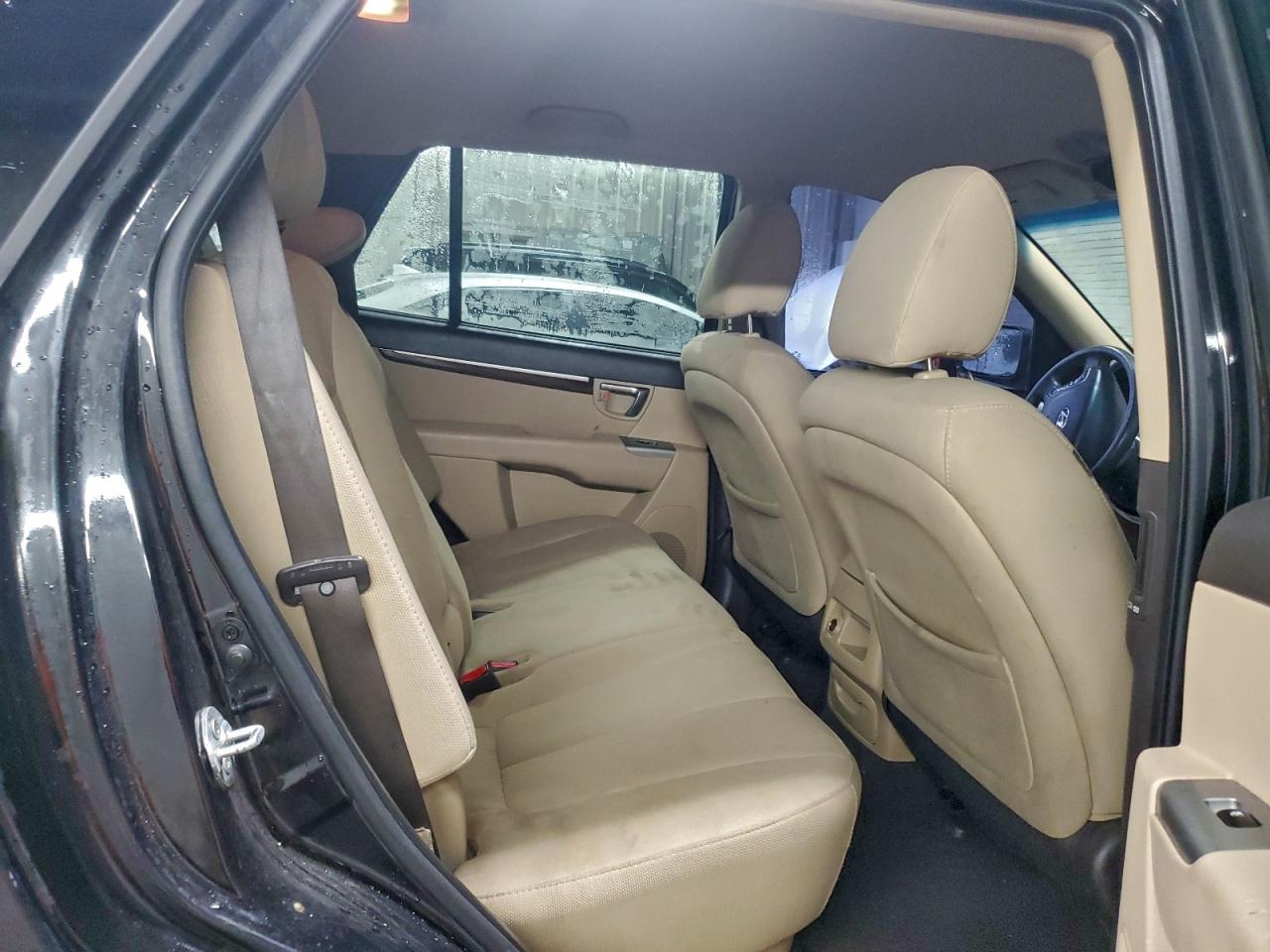 2011 HYUNDAI SANTA FE GLS photo 10