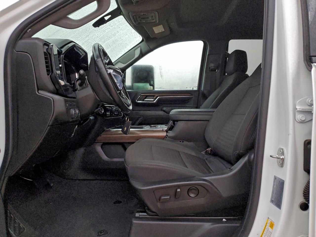 2024 CHEVROLET SILVERADO K2500 HEAVY DUTY LT photo 7