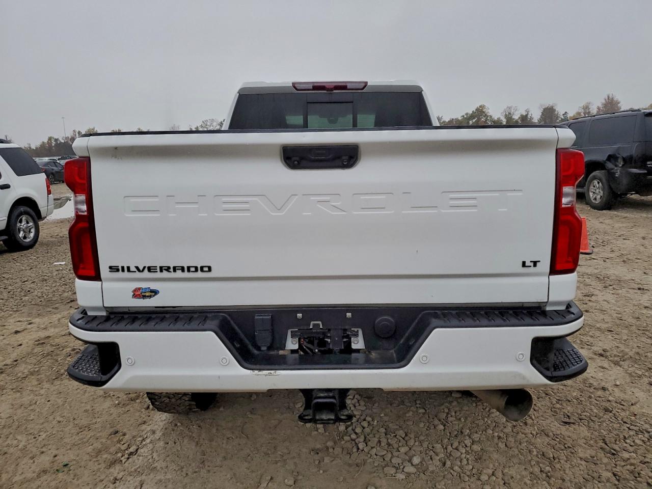 2024 CHEVROLET SILVERADO K2500 HEAVY DUTY LT photo 6