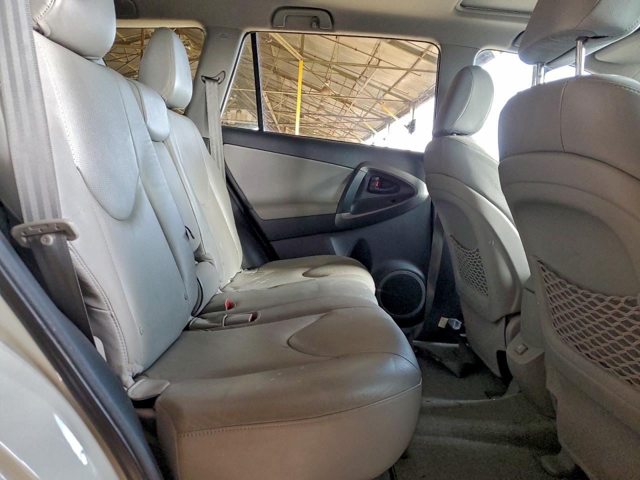 2011 TOYOTA RAV4 LIMITED photo 11