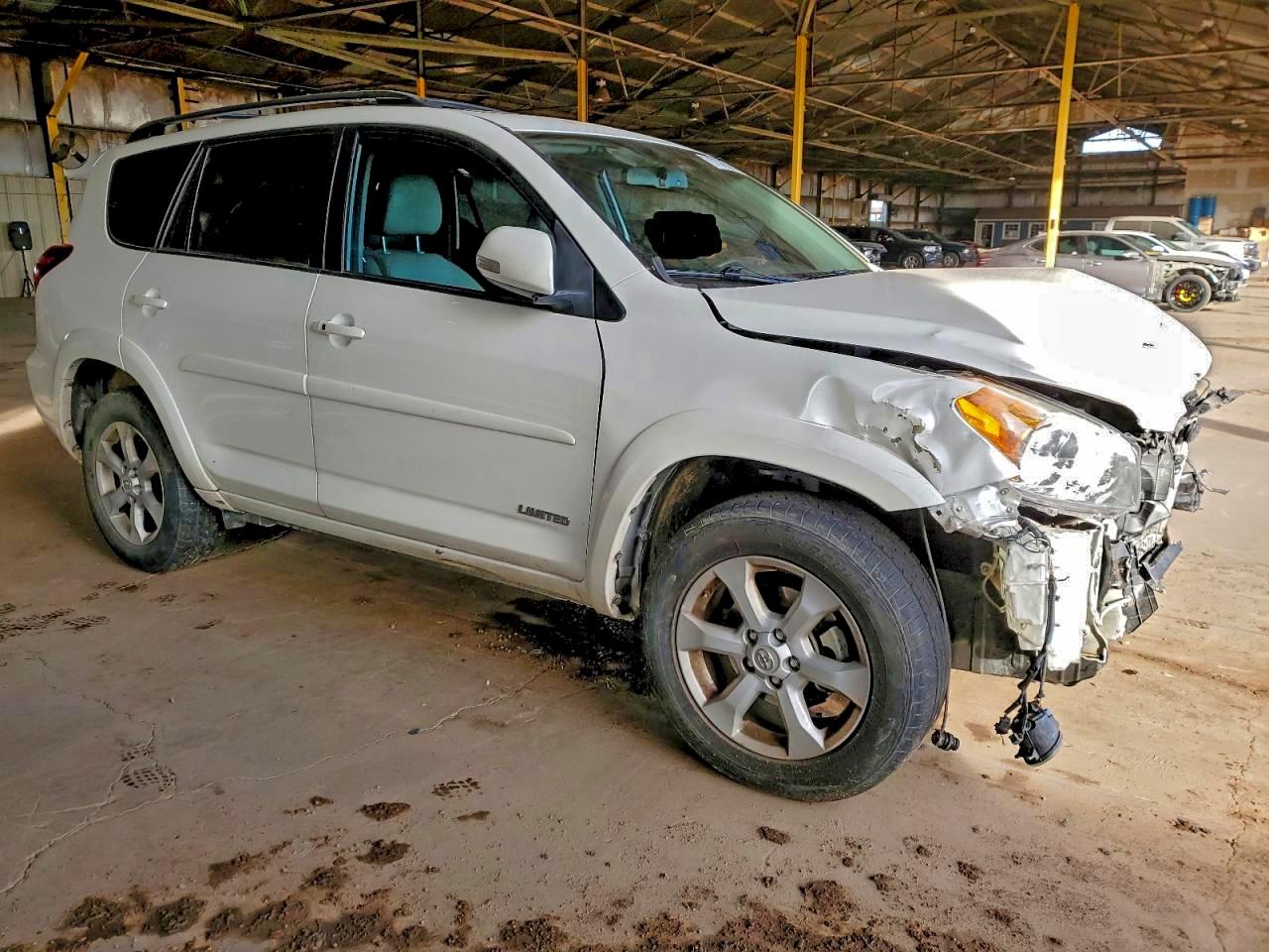 2011 TOYOTA RAV4 LIMITED photo 4
